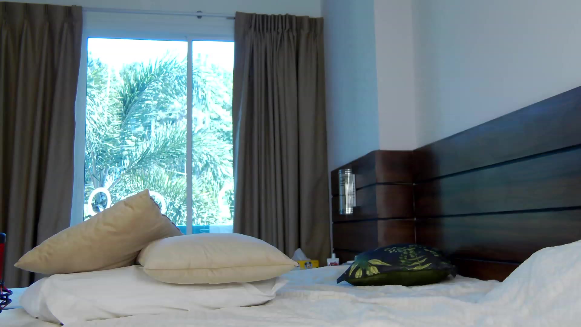 Gallery image thumbnail from Coverm3's myfreecams stream on, 03/19/2023, 07:34 image 15 of 20