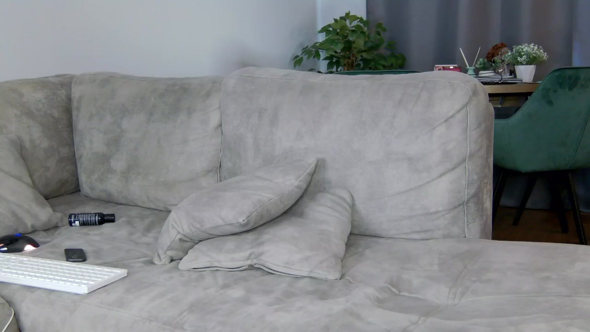 Gallery image thumbnail from Coverm3's myfreecams stream on, 05/17/2024, 13:13 image 11 of 20