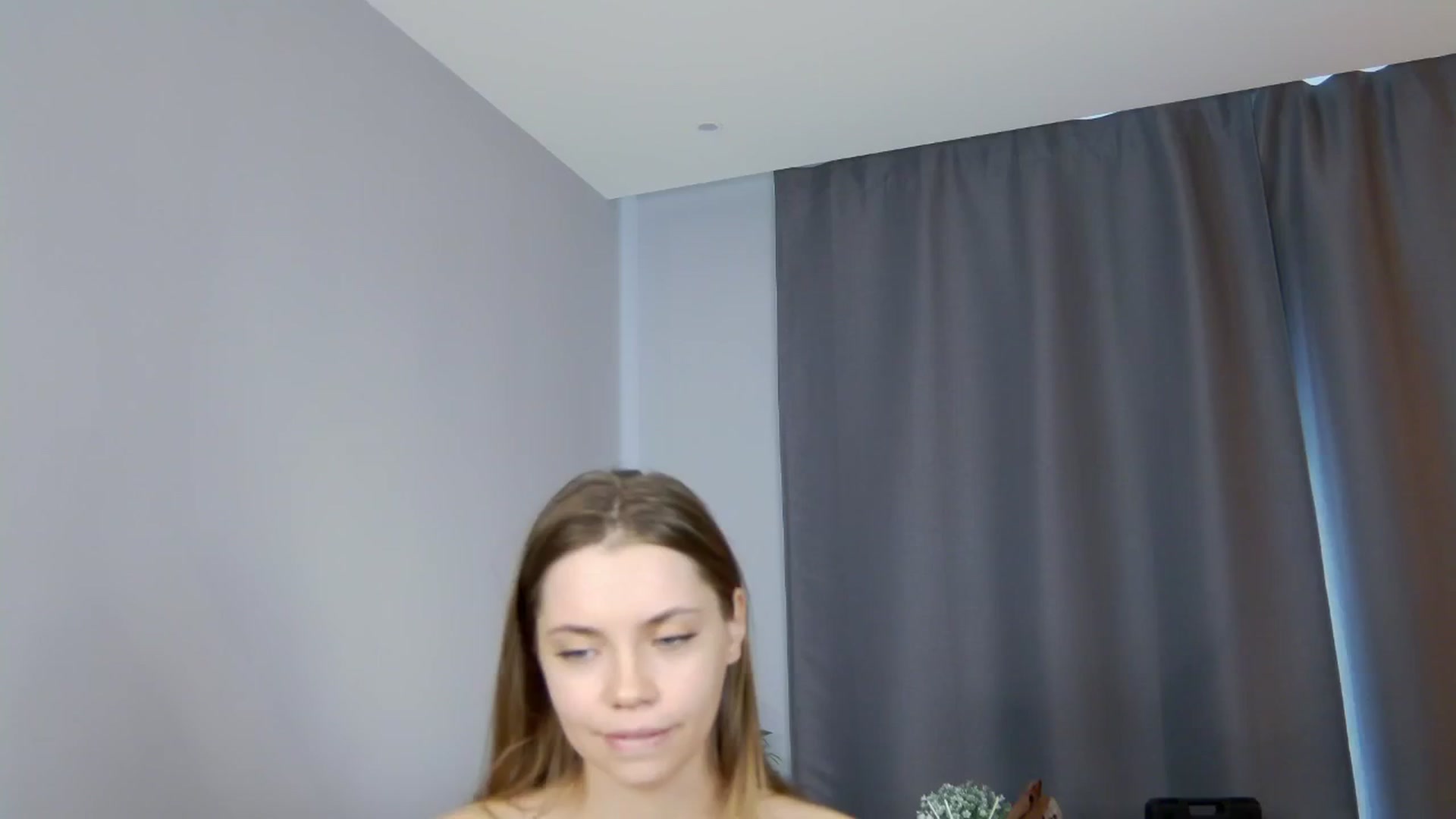 Gallery image thumbnail from Coverm3's myfreecams stream on, 06/18/2024, 10:47 image 13 of 20