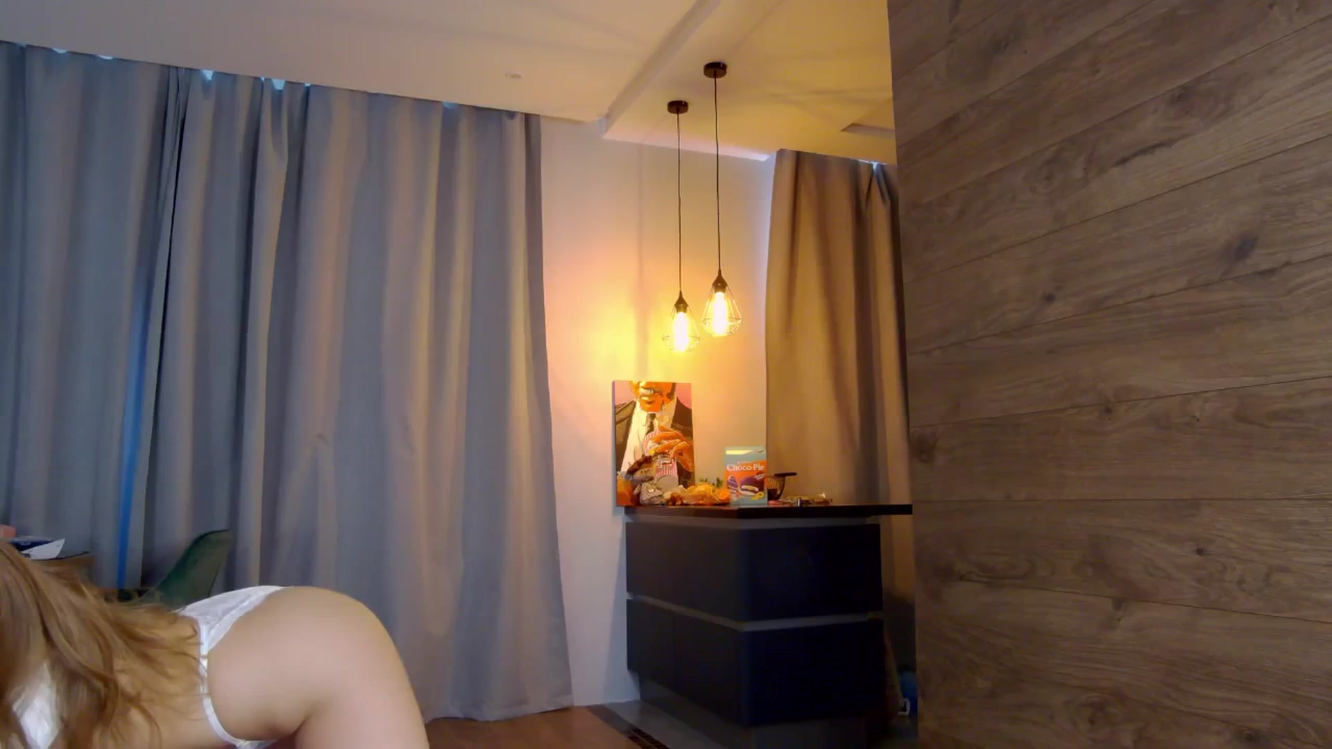 Gallery image thumbnail from Coverm3's myfreecams stream on, 03/17/2026, 08:40 image 17 of 20