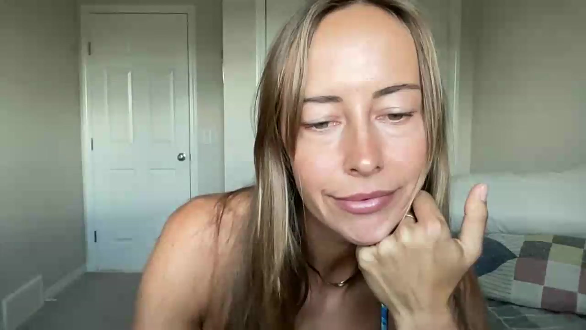 Gallery image thumbnail from CowgirlCrush's myfreecams stream on, 07/03/2026, 20:21 image 15 of 20