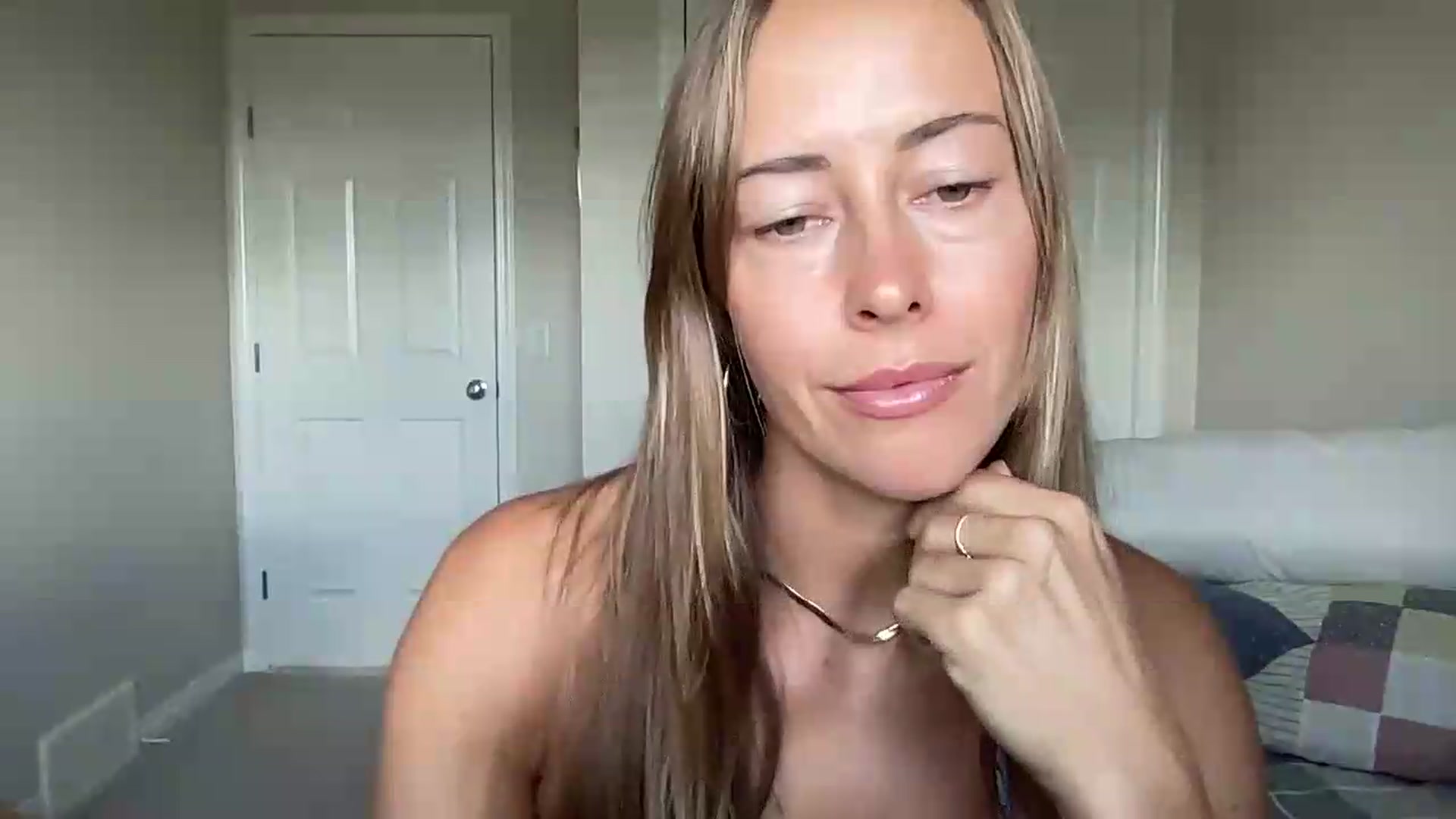 Gallery image thumbnail from CowgirlCrush's myfreecams stream on, 07/03/2026, 20:21 image 16 of 20