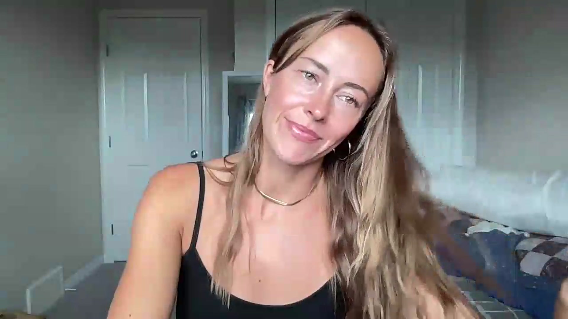 Gallery image thumbnail from CowgirlCrush's myfreecams stream on, 07/08/2026, 20:36 image 18 of 20