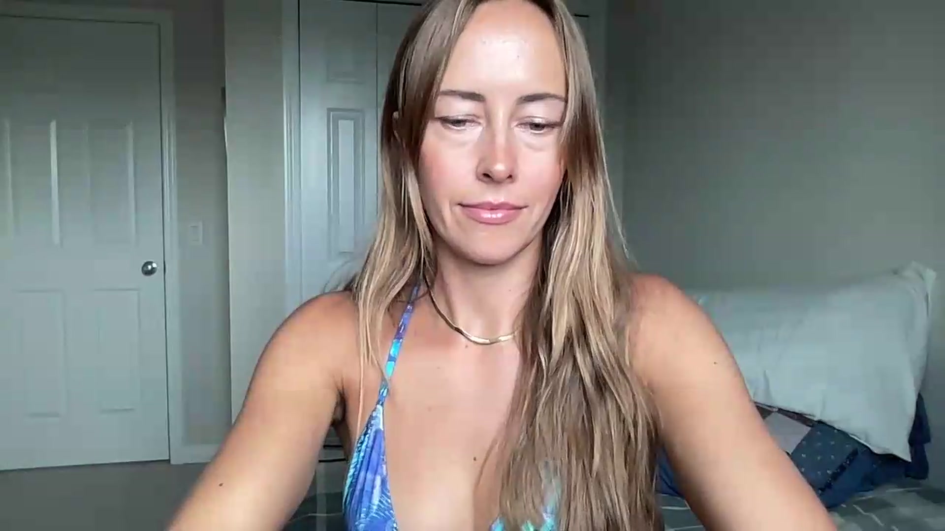 Gallery image thumbnail from CowgirlCrush's myfreecams stream on, 07/22/2026, 19:55 image 9 of 20