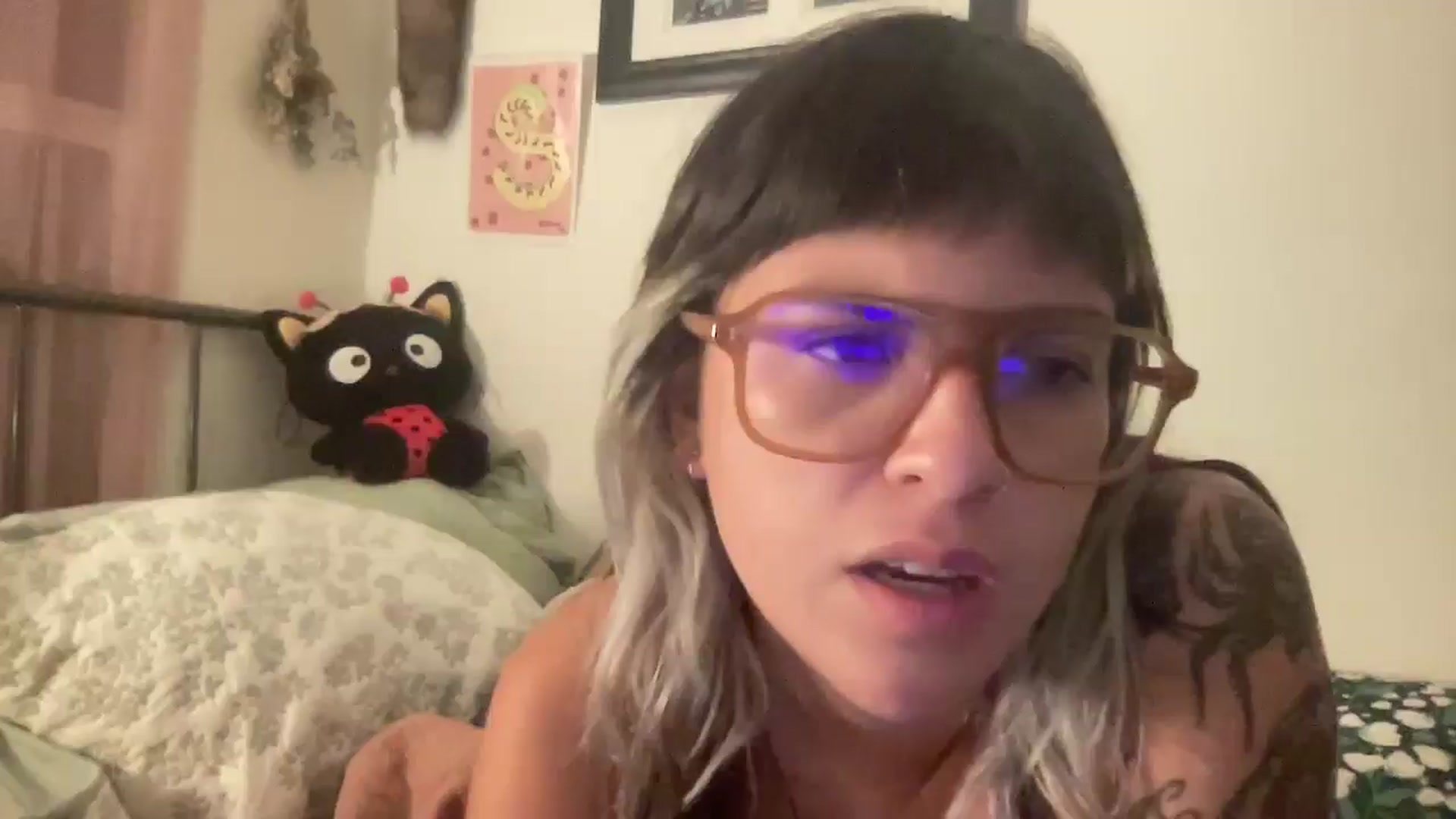 Gallery image thumbnail from Cowgirl_adi's myfreecams stream on, 10/31/2025, 09:31 image 13 of 20