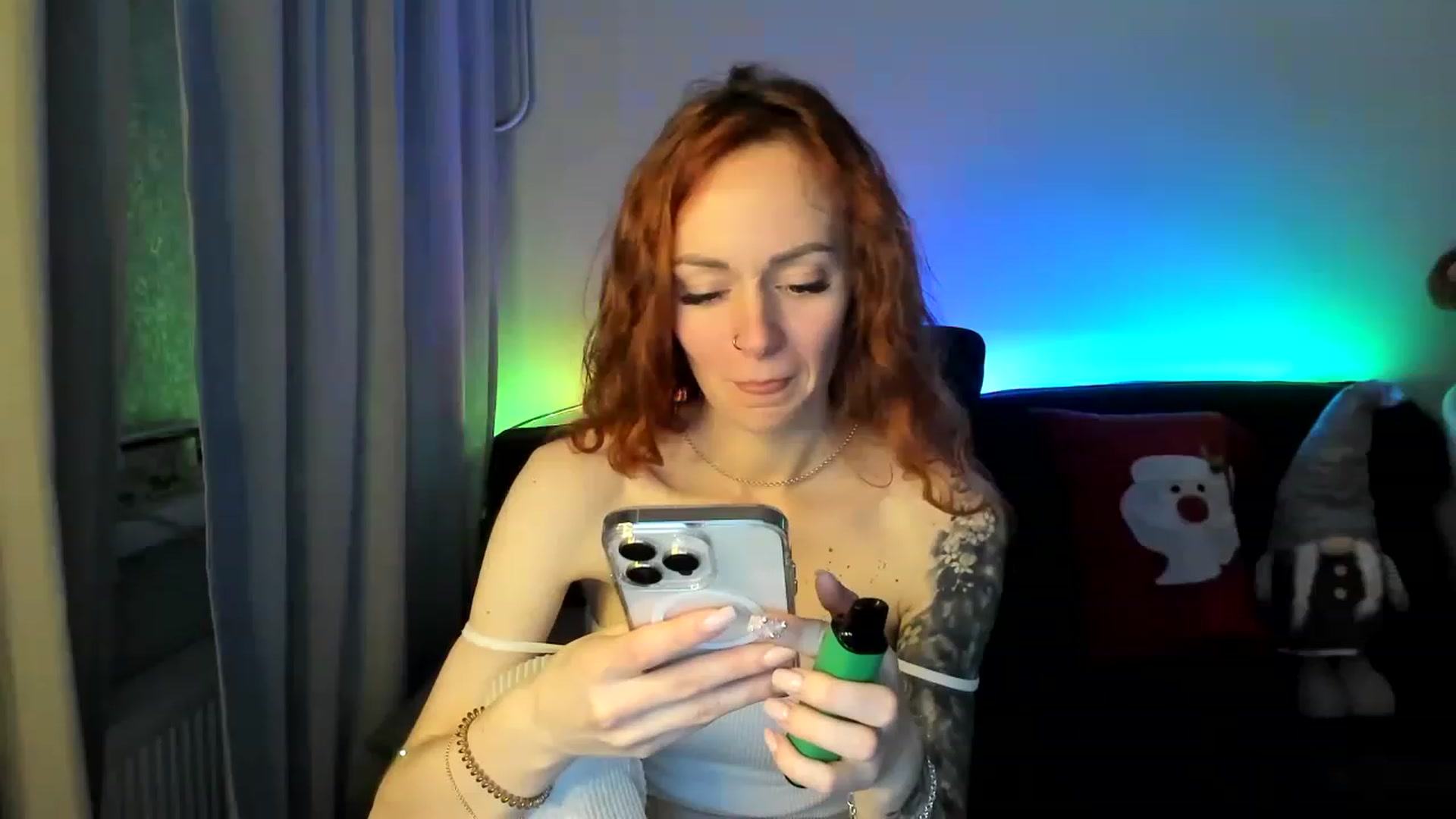 Gallery image thumbnail from Coyote_Girl's myfreecams stream on, 12/01/2022, 20:25 image 1 of 20