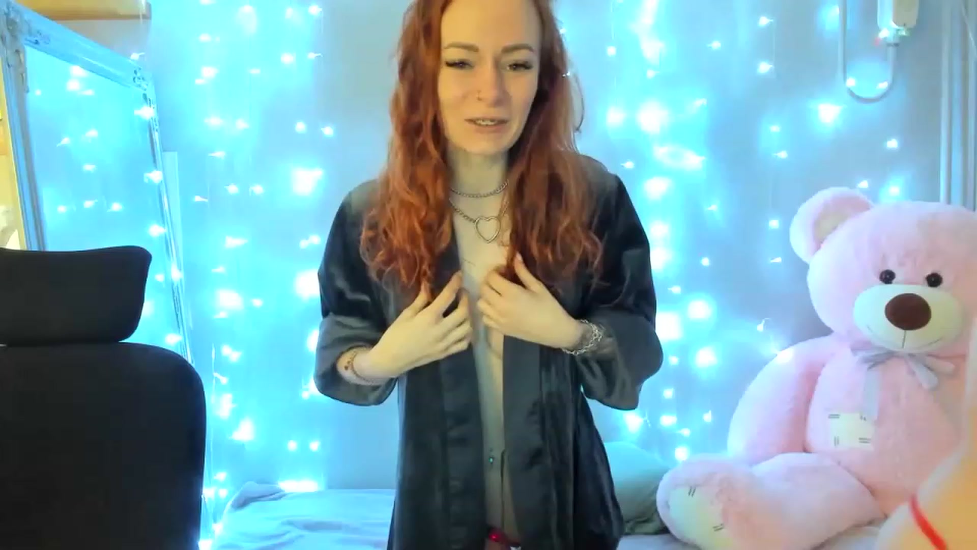 Gallery image thumbnail from Coyote_Girl's myfreecams stream on, 12/02/2022, 21:59 image 12 of 20