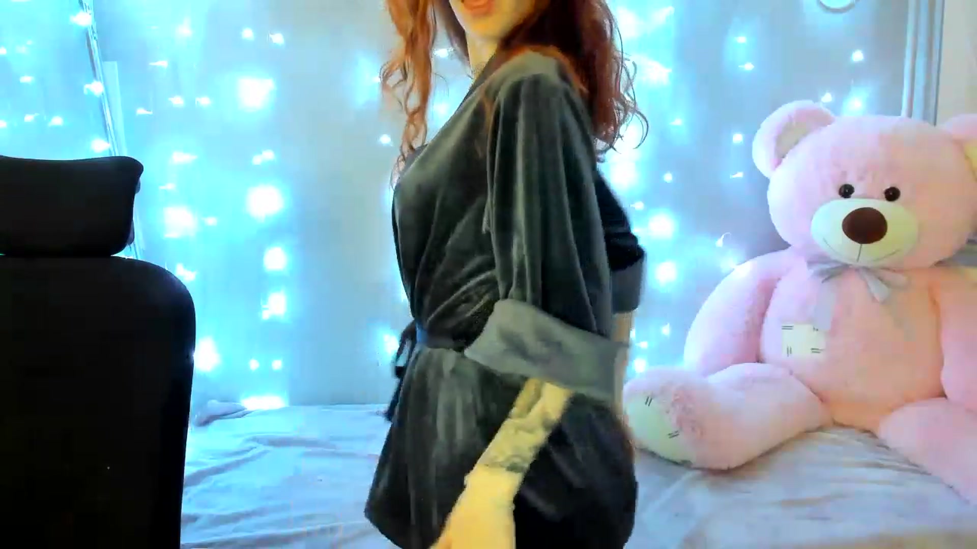 Gallery image thumbnail from Coyote_Girl's myfreecams stream on, 12/02/2022, 21:59 image 17 of 20