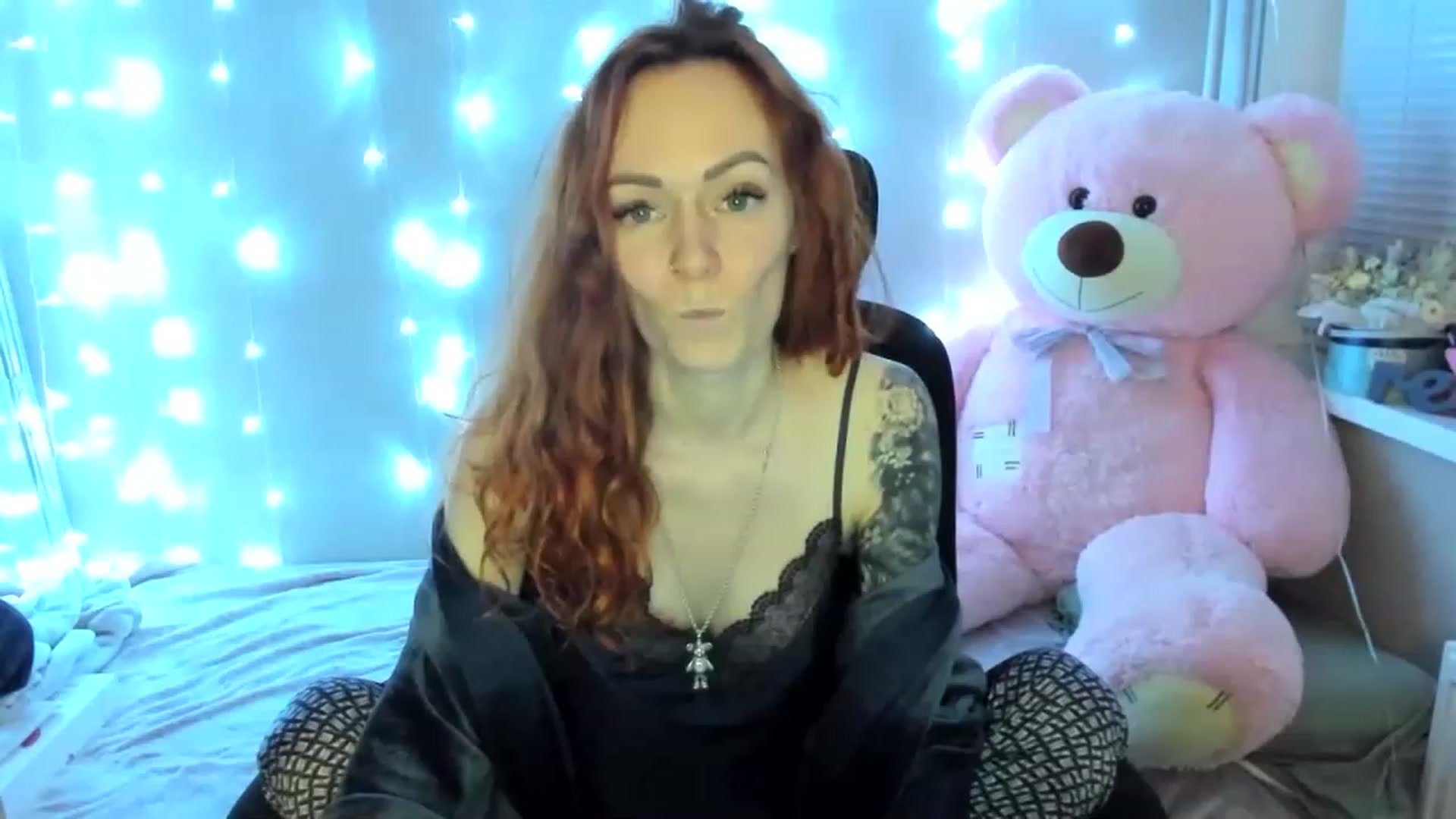 Gallery image thumbnail from Coyote_Girl's myfreecams stream on, 12/03/2022, 19:38 image 7 of 20