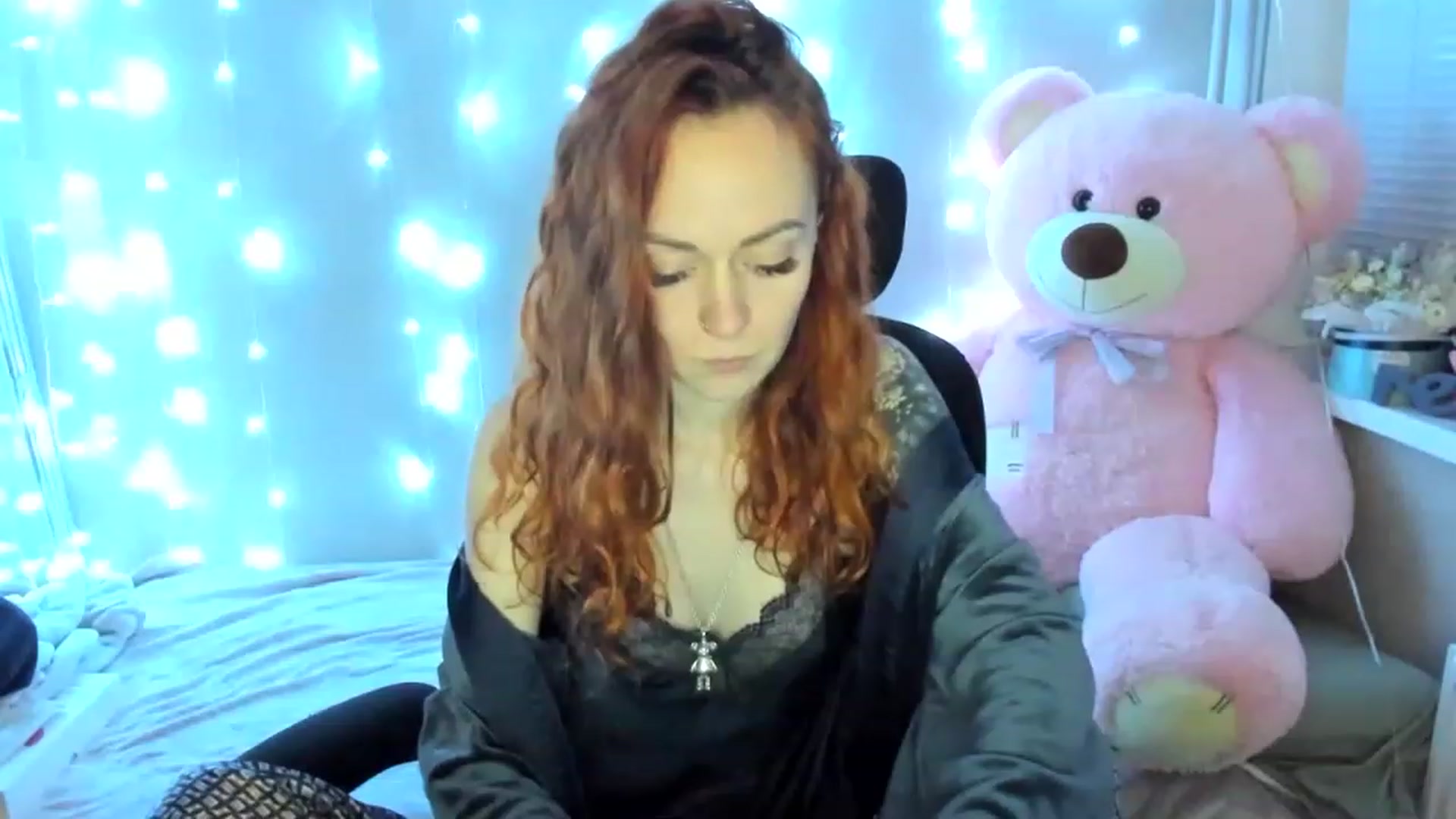 Gallery image thumbnail from Coyote_Girl's myfreecams stream on, 12/03/2022, 19:38 image 19 of 20