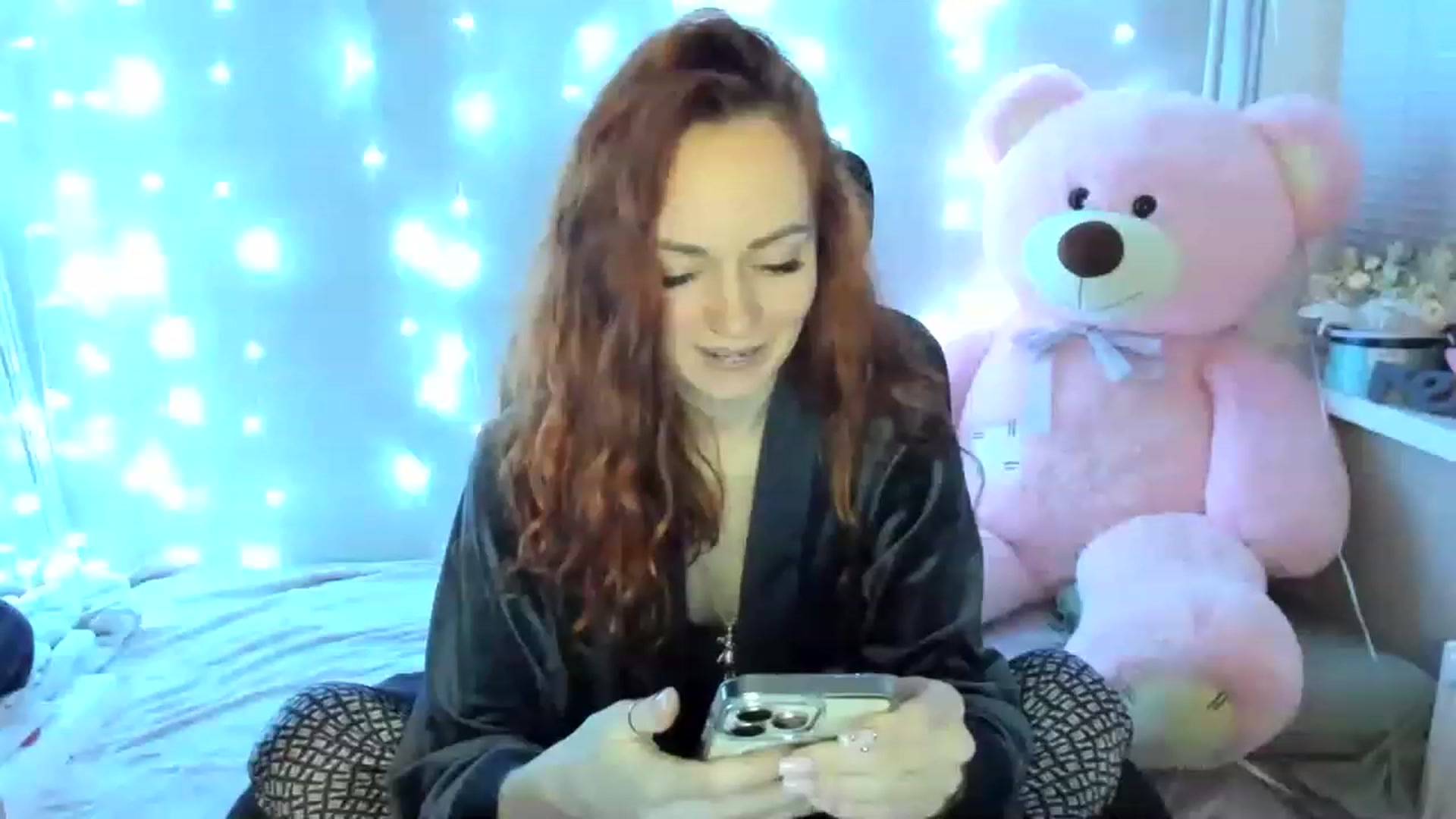Gallery image thumbnail from Coyote_Girl's myfreecams stream on, 12/03/2022, 19:38 image 6 of 20