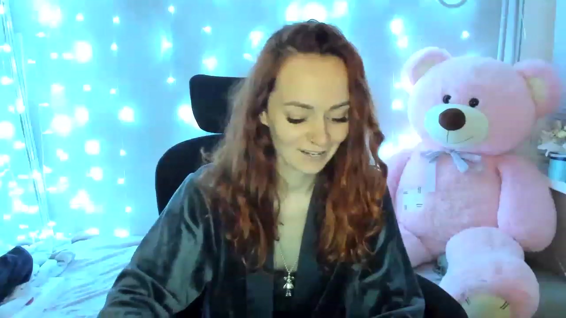 Gallery image thumbnail from Coyote_Girl's myfreecams stream on, 12/03/2022, 19:38 image 3 of 20