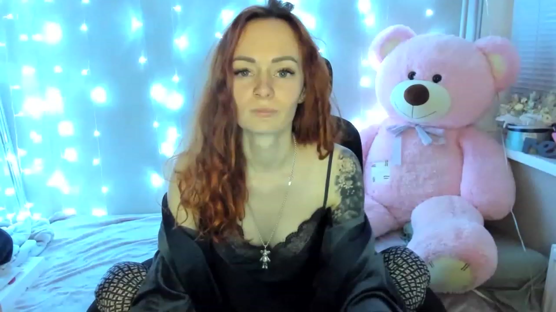 Gallery image thumbnail from Coyote_Girl's myfreecams stream on, 12/03/2022, 19:38 image 8 of 20