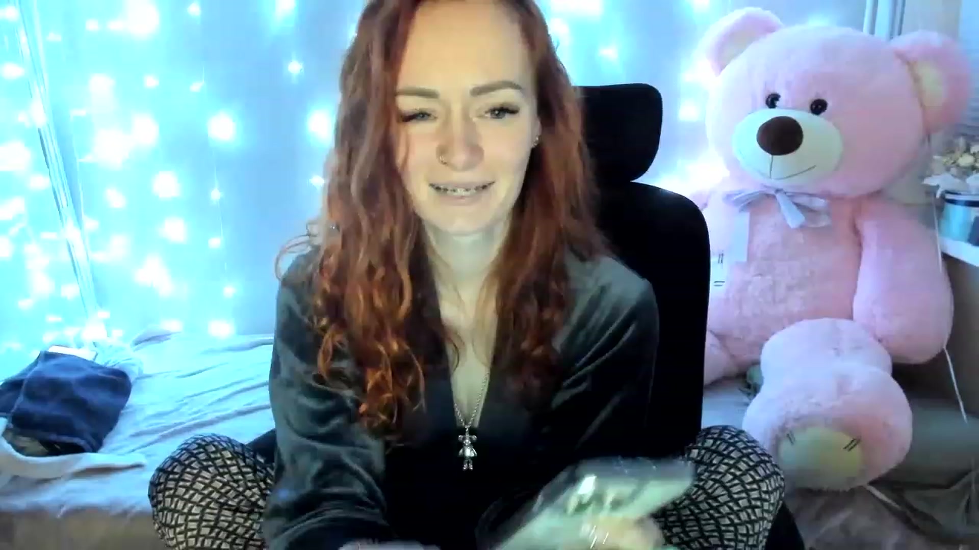 Gallery image thumbnail from Coyote_Girl's myfreecams stream on, 12/03/2022, 20:12 image 20 of 20