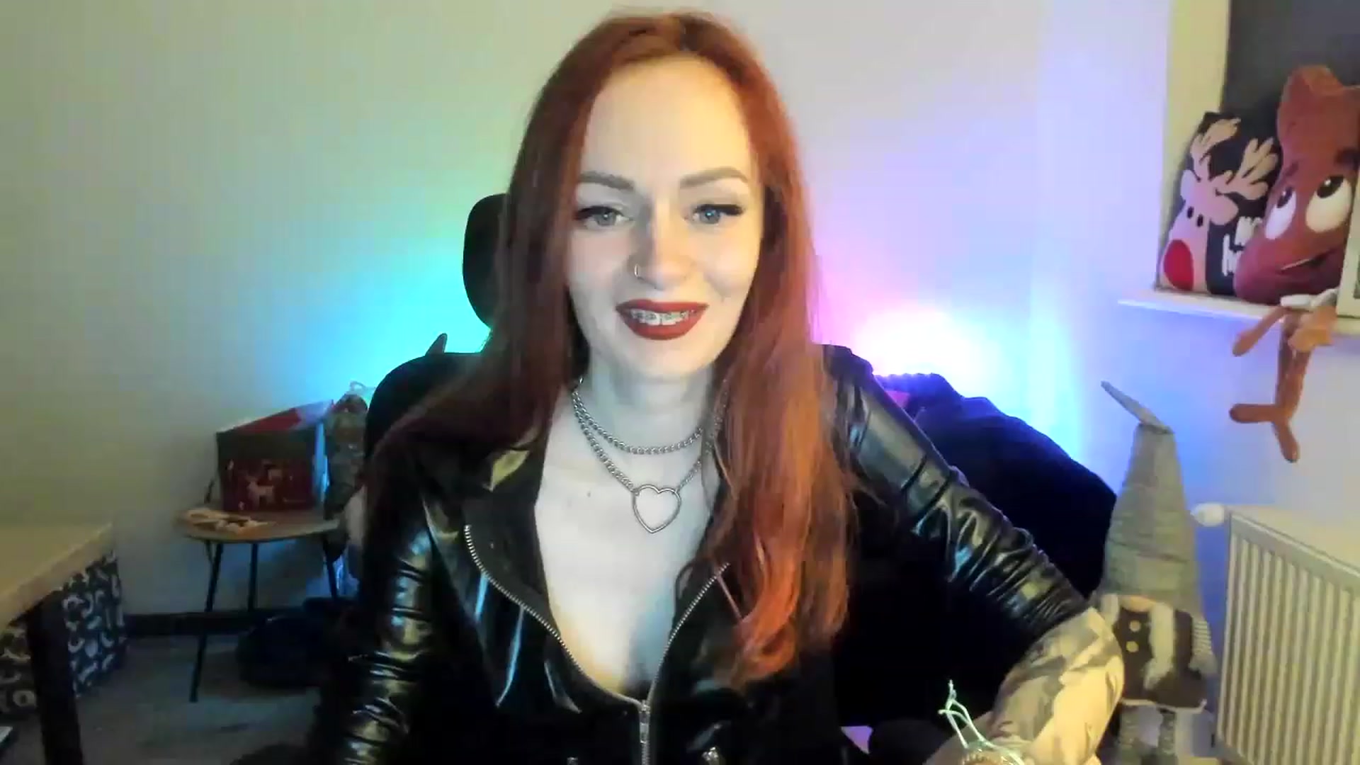 Gallery image thumbnail from Coyote_Girl's myfreecams stream on, 01/05/2023, 21:02 image 10 of 20