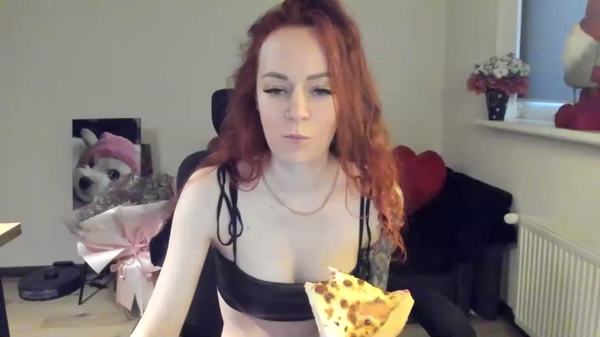 Gallery image thumbnail from Coyote_Girl's myfreecams stream on, 04/01/2023, 16:25 image 14 of 20