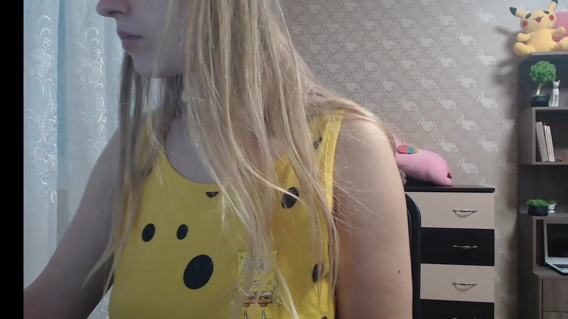 Gallery image thumbnail from CozySweety's myfreecams stream on, 12/24/2022, 13:18 image 15 of 20