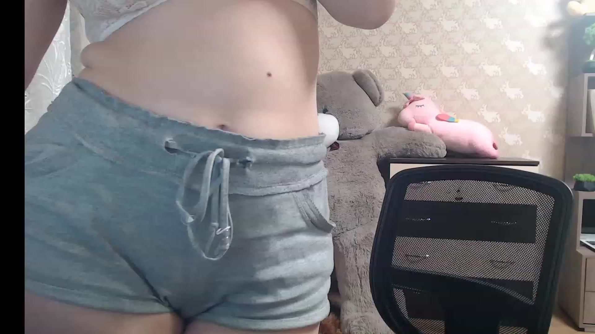 Gallery image thumbnail from CozySweety's myfreecams stream on, 12/28/2022, 14:42 image 6 of 20