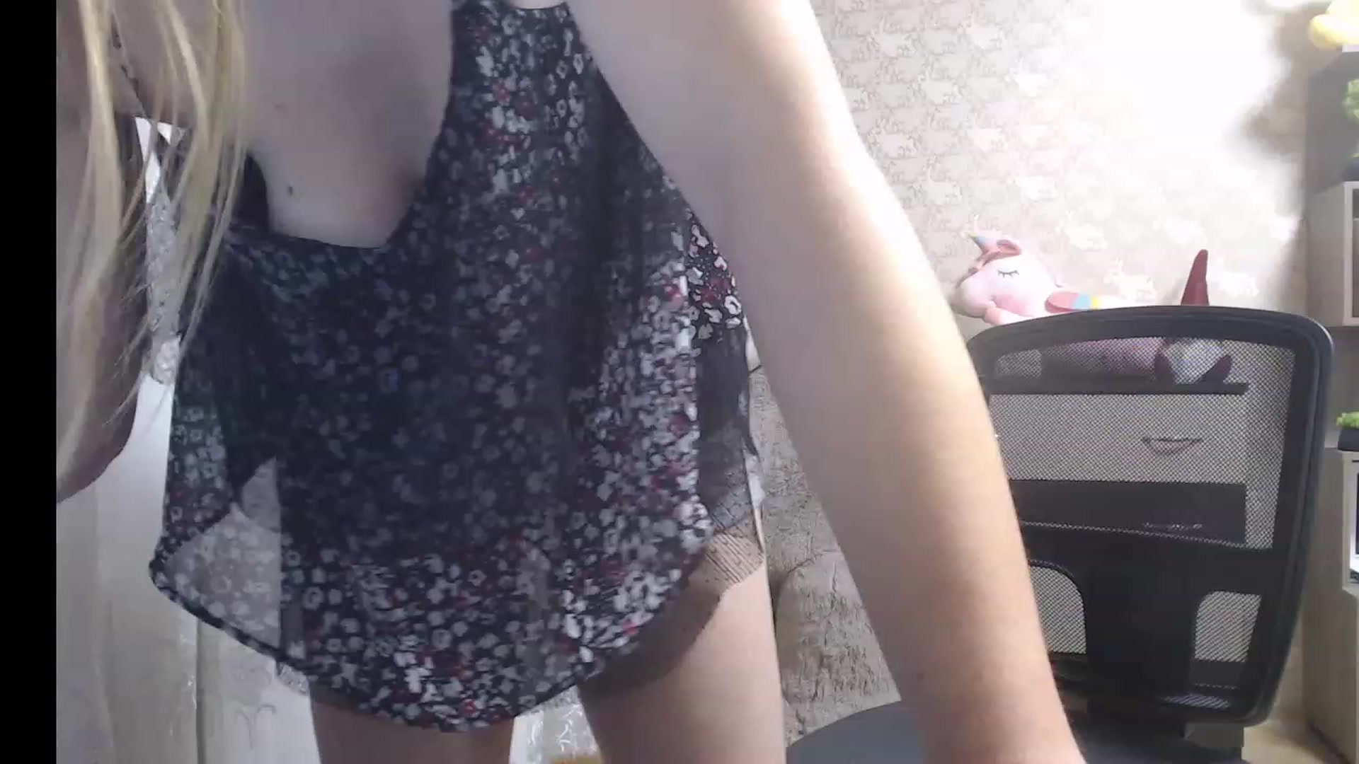 Gallery image thumbnail from CozySweety's myfreecams stream on, 01/30/2023, 16:37 image 18 of 20