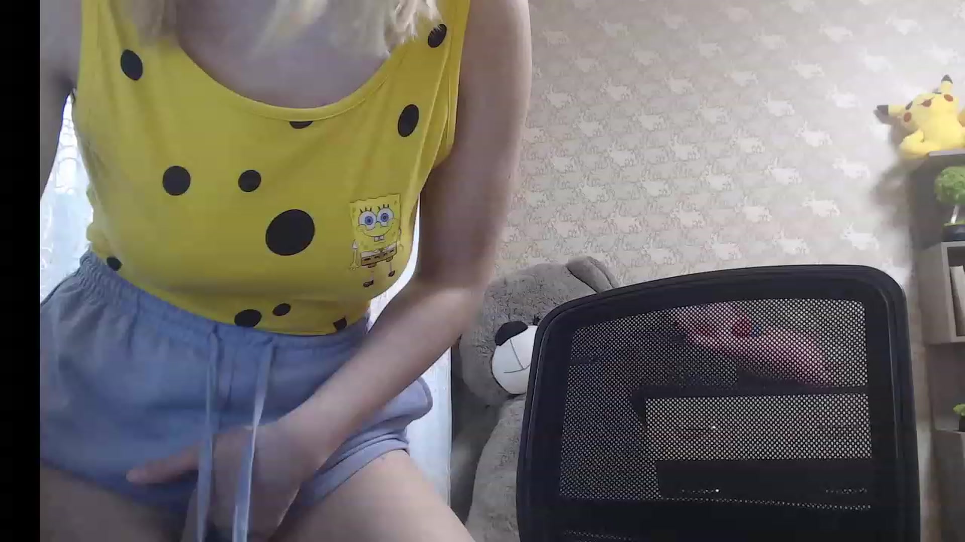 Gallery image thumbnail from CozySweety's myfreecams stream on, 05/01/2023, 07:30 image 17 of 20