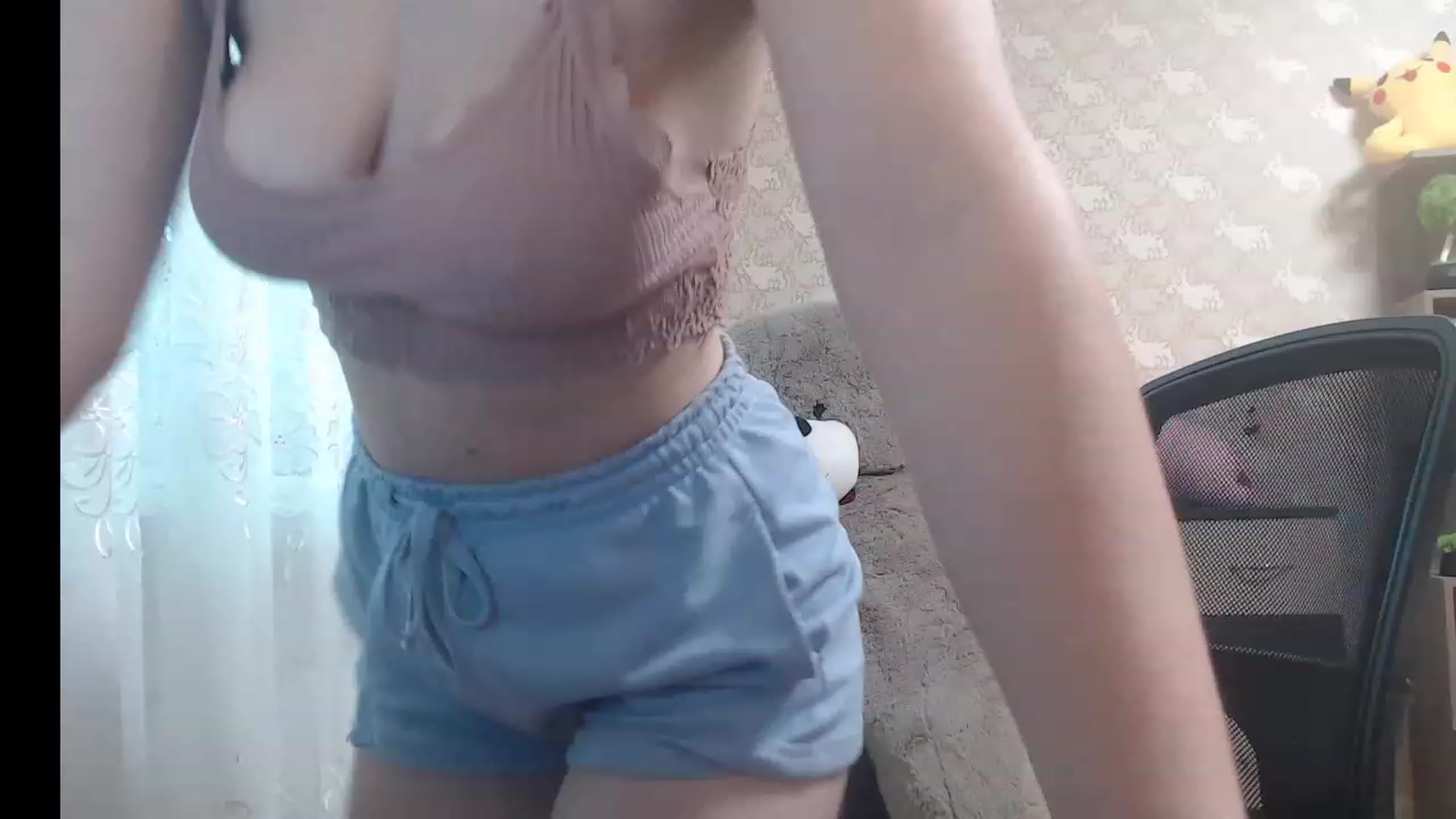 Gallery image thumbnail from CozySweety's myfreecams stream on, 05/04/2023, 12:01 image 12 of 20