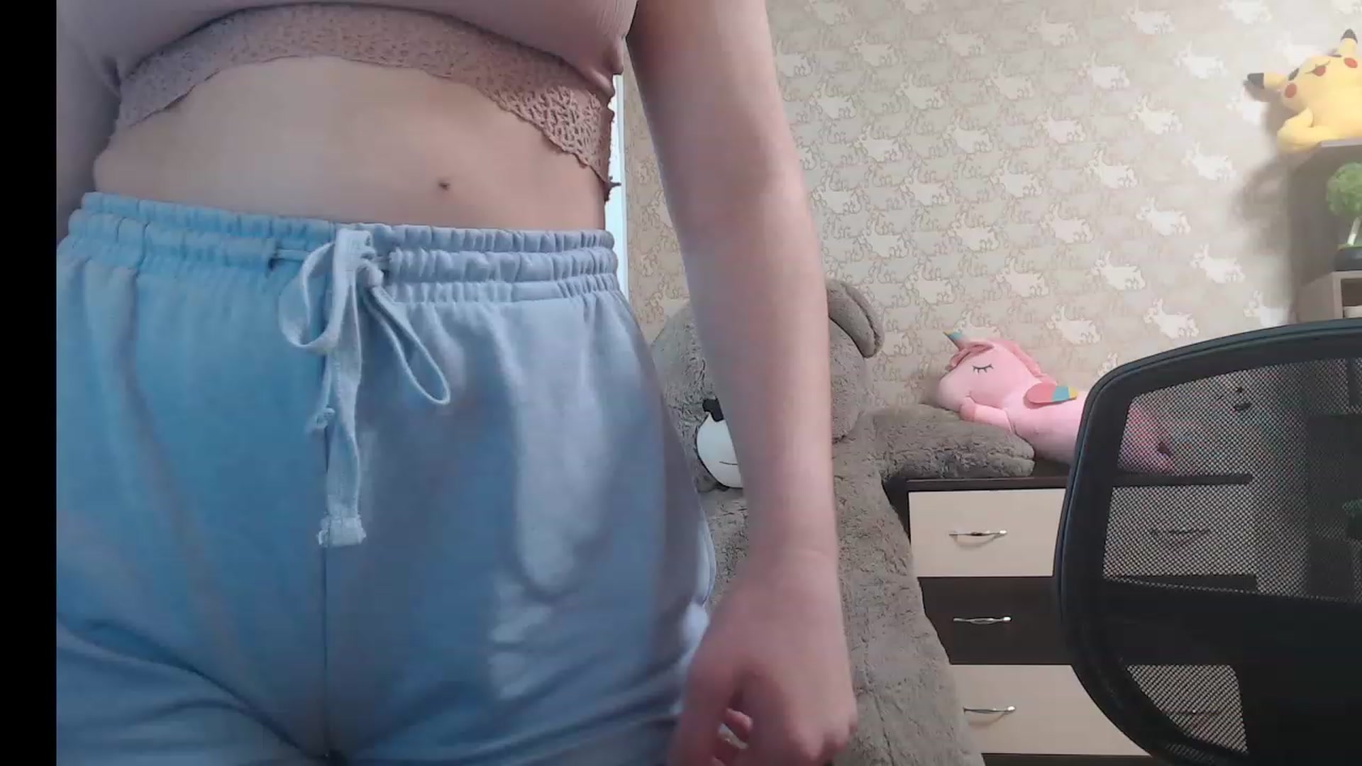 Gallery image thumbnail from CozySweety's myfreecams stream on, 05/04/2023, 12:01 image 4 of 20