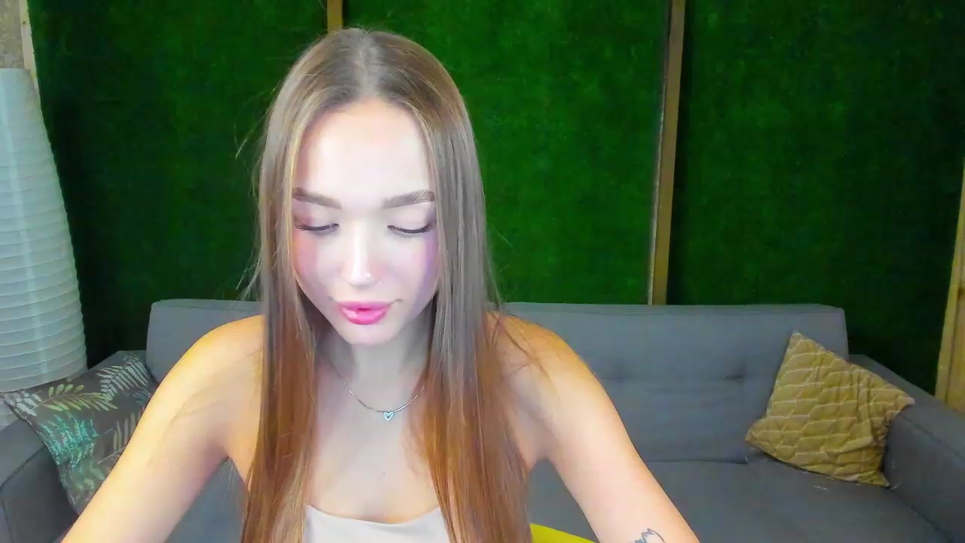 Gallery image thumbnail from Crafty_Love's myfreecams stream on, 11/18/2022, 12:48 image 19 of 20