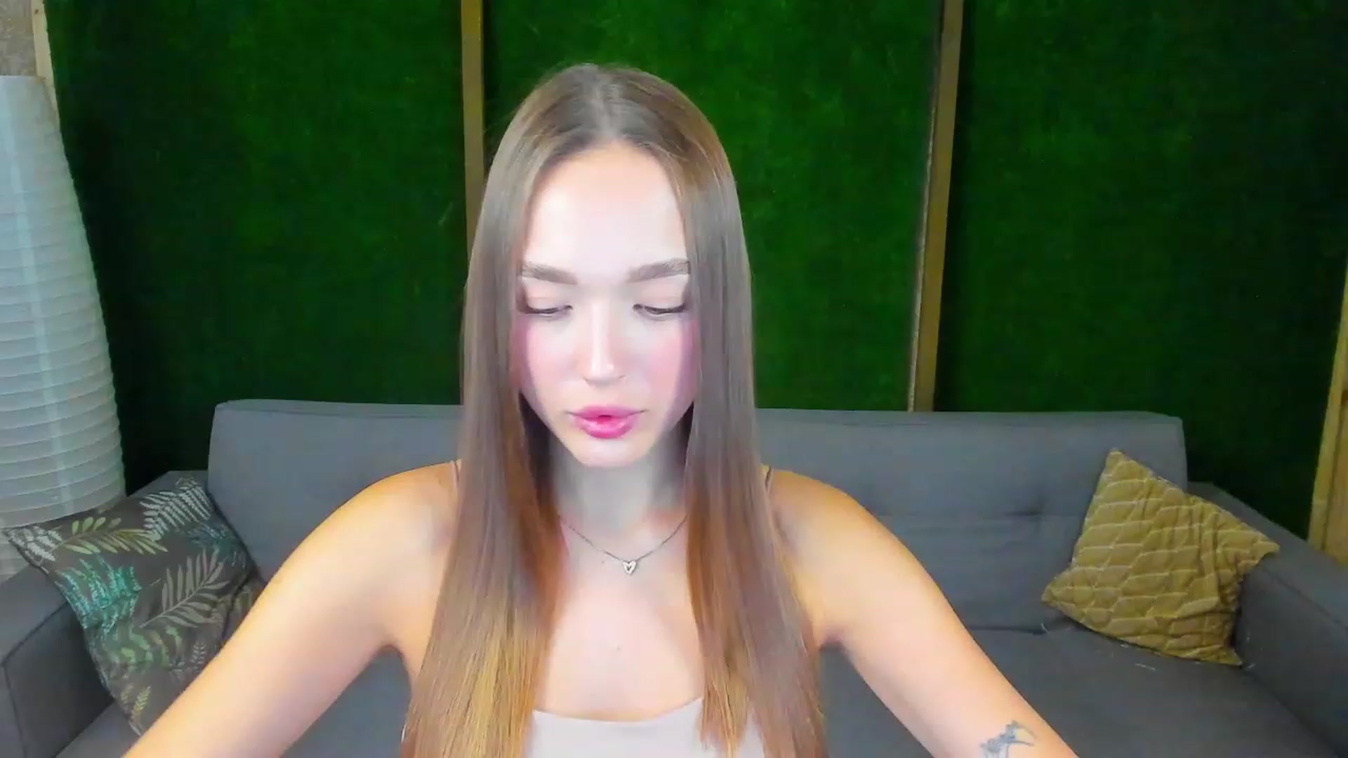Gallery image thumbnail from Crafty_Love's myfreecams stream on, 11/18/2022, 12:48 image 3 of 20