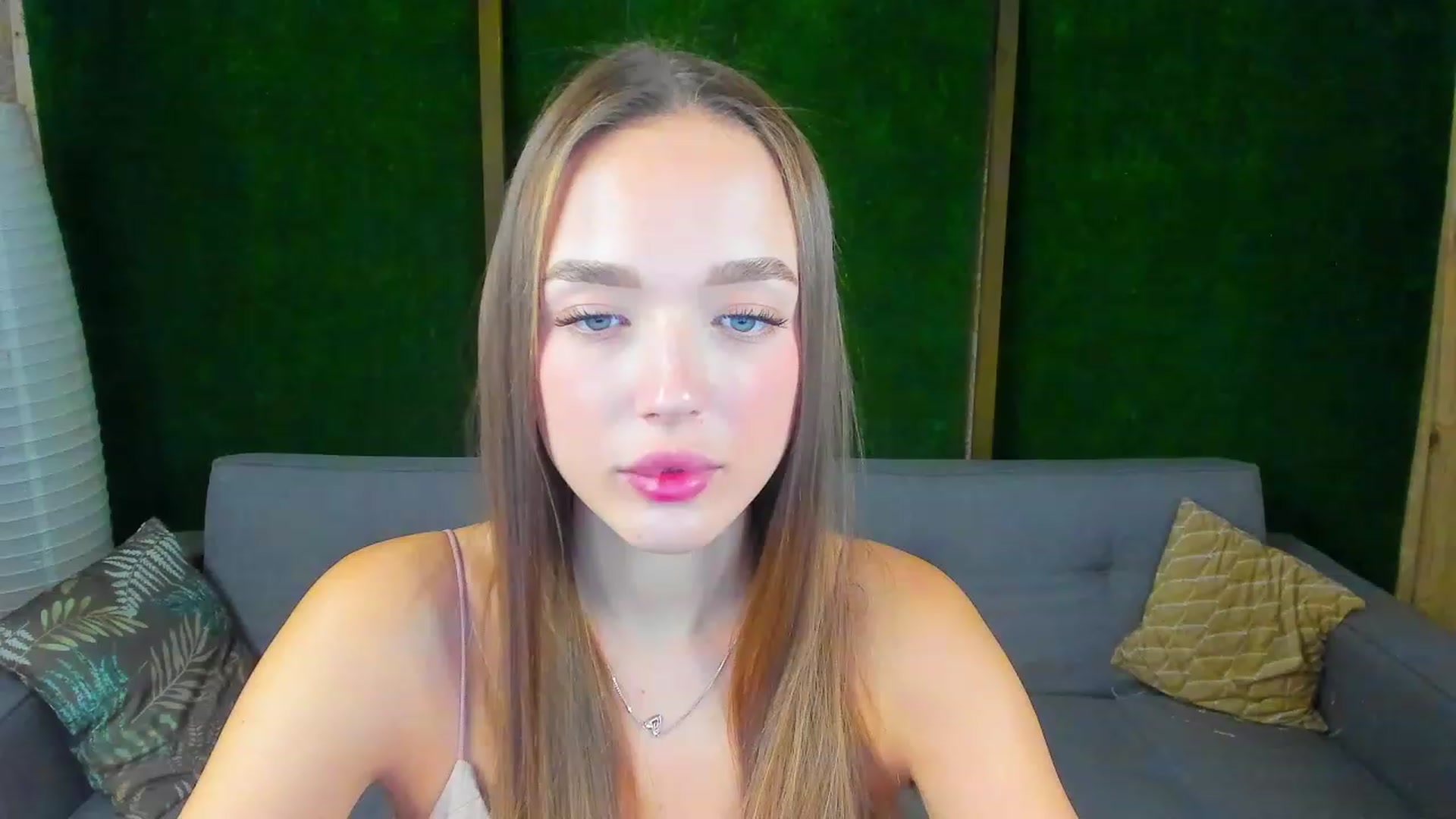 Gallery image thumbnail from Crafty_Love's myfreecams stream on, 11/18/2022, 14:02 image 3 of 20