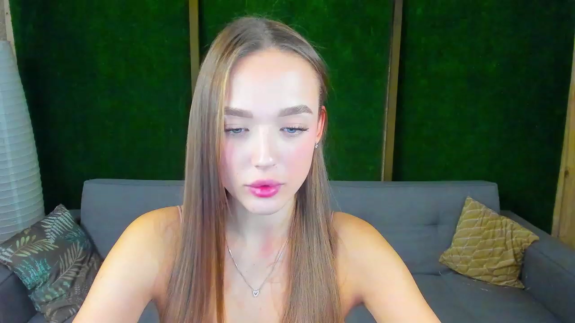 Gallery image thumbnail from Crafty_Love's myfreecams stream on, 11/18/2022, 14:02 image 5 of 20