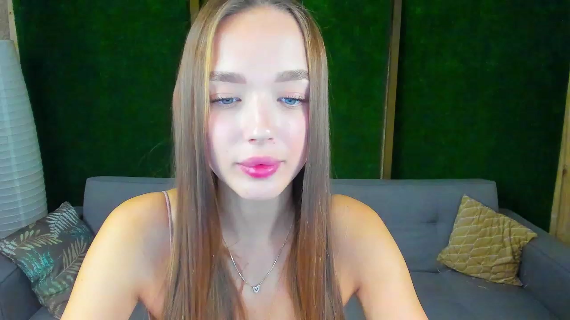 Gallery image thumbnail from Crafty_Love's myfreecams stream on, 11/18/2022, 14:02 image 19 of 20