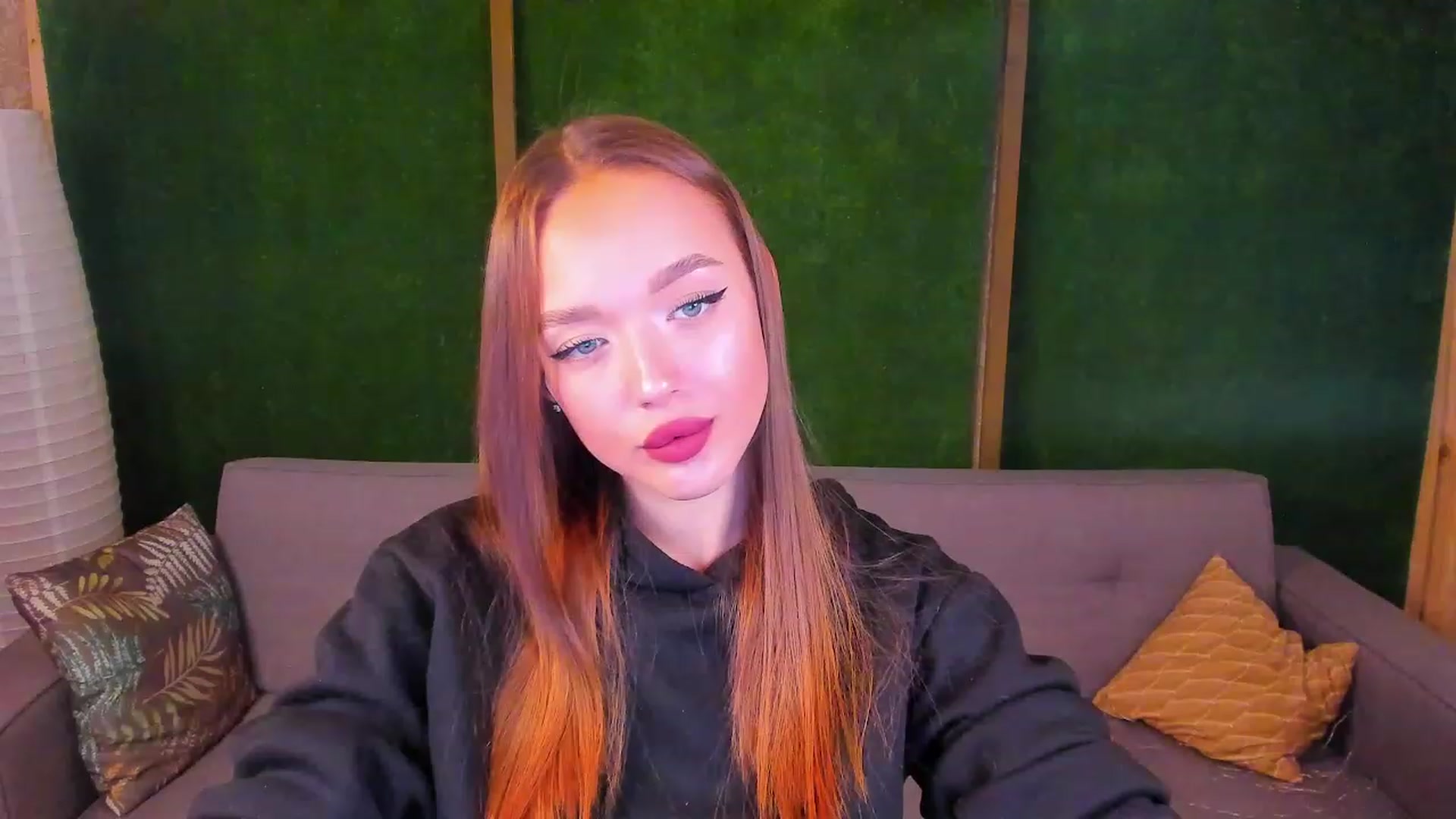 Gallery image thumbnail from Crafty_Love's myfreecams stream on, 11/22/2022, 12:47 image 20 of 20