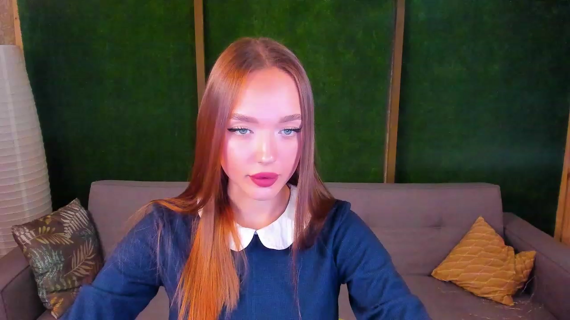 Gallery image thumbnail from Crafty_Love's myfreecams stream on, 11/22/2022, 14:19 image 3 of 20