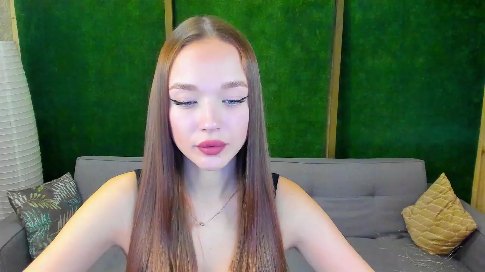 Gallery image thumbnail from Crafty_Love's myfreecams stream on, 11/23/2022, 12:04 image 8 of 20