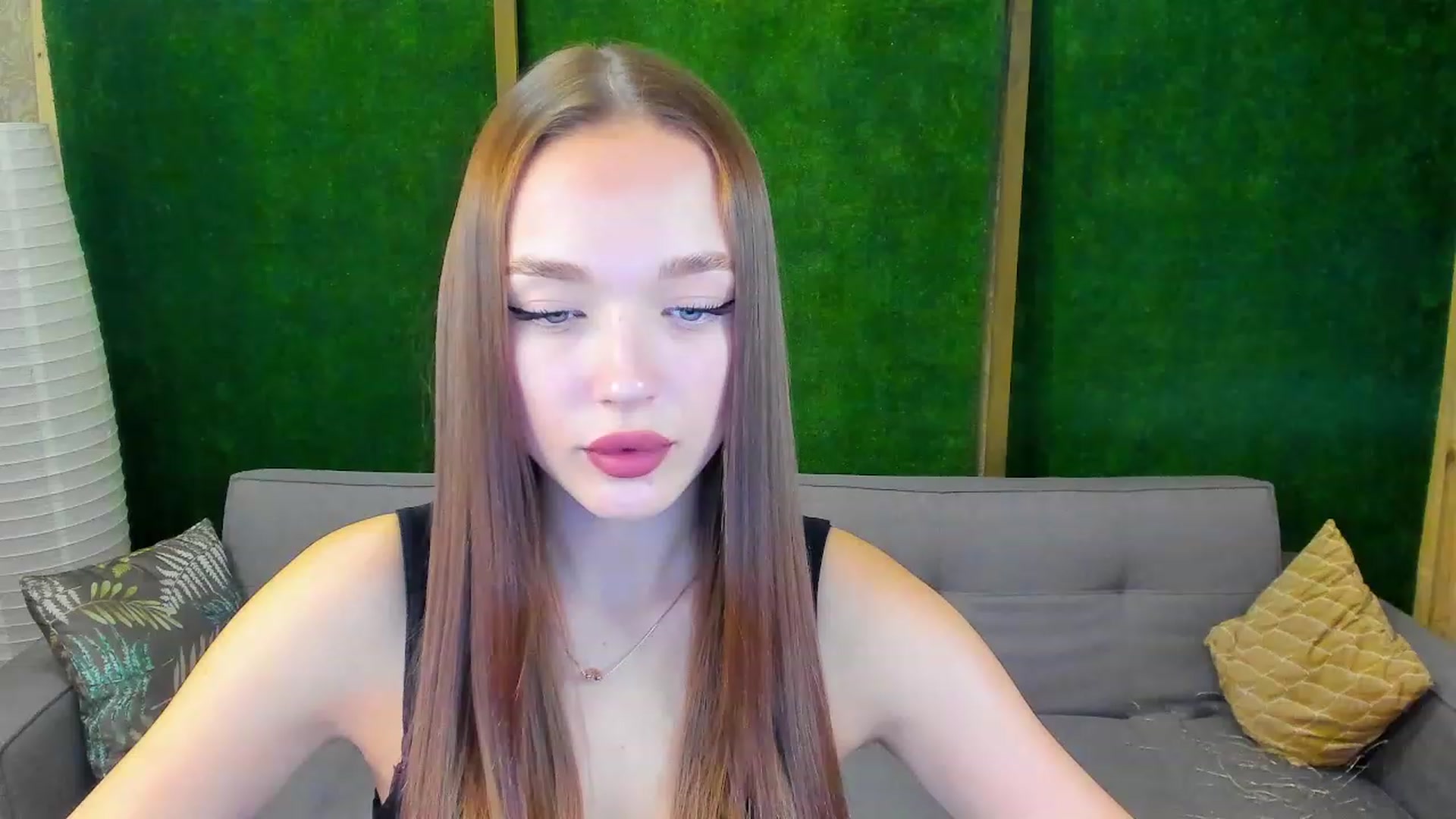 Gallery image thumbnail from Crafty_Love's myfreecams stream on, 11/23/2022, 12:04 image 5 of 20