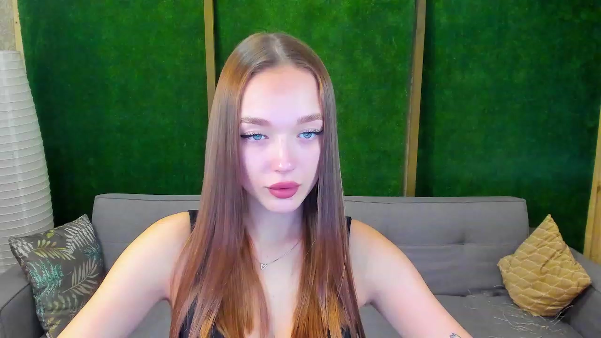 Gallery image thumbnail from Crafty_Love's myfreecams stream on, 11/23/2022, 12:04 image 1 of 20
