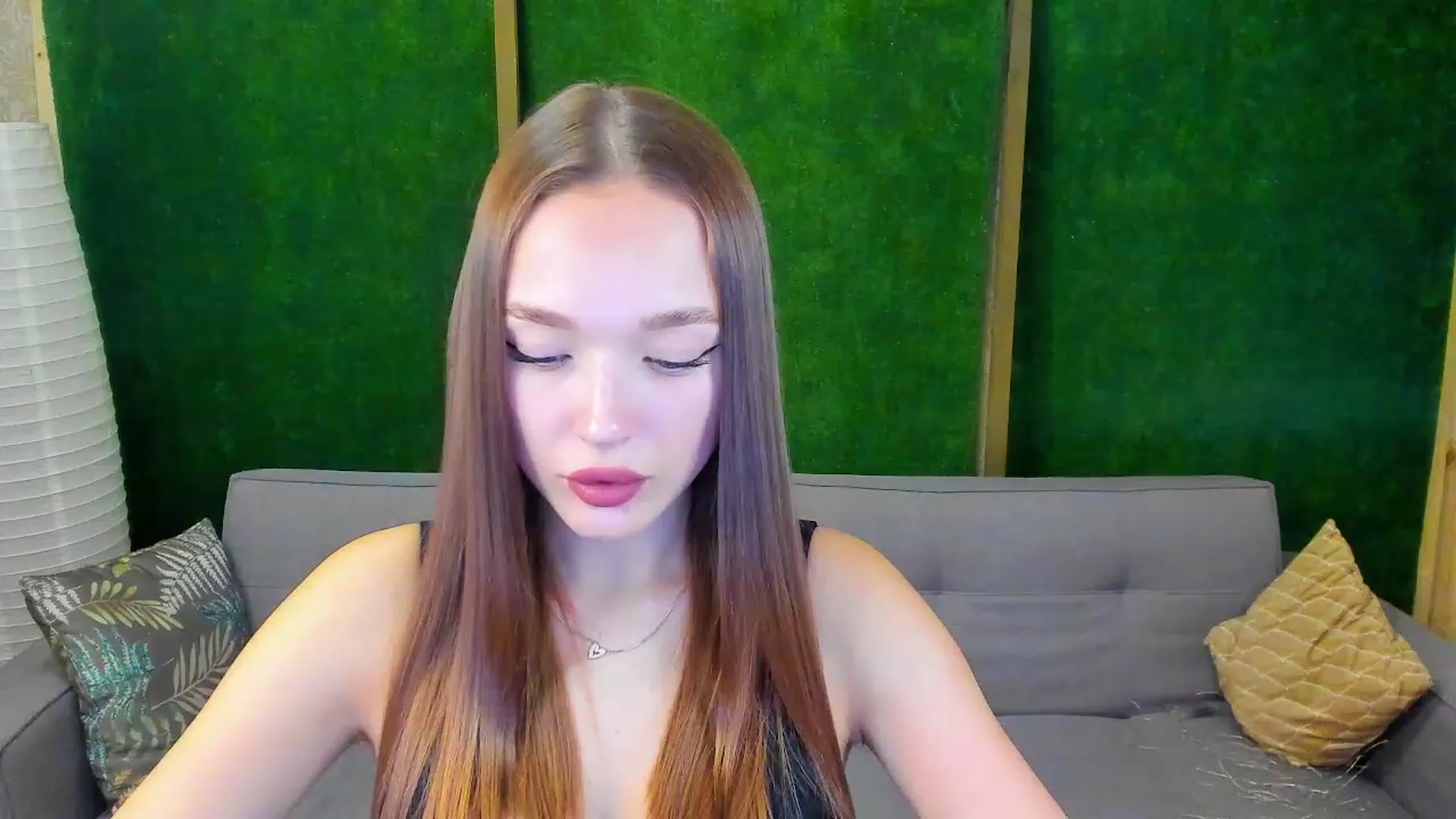 Gallery image thumbnail from Crafty_Love's myfreecams stream on, 11/23/2022, 12:04 image 14 of 20