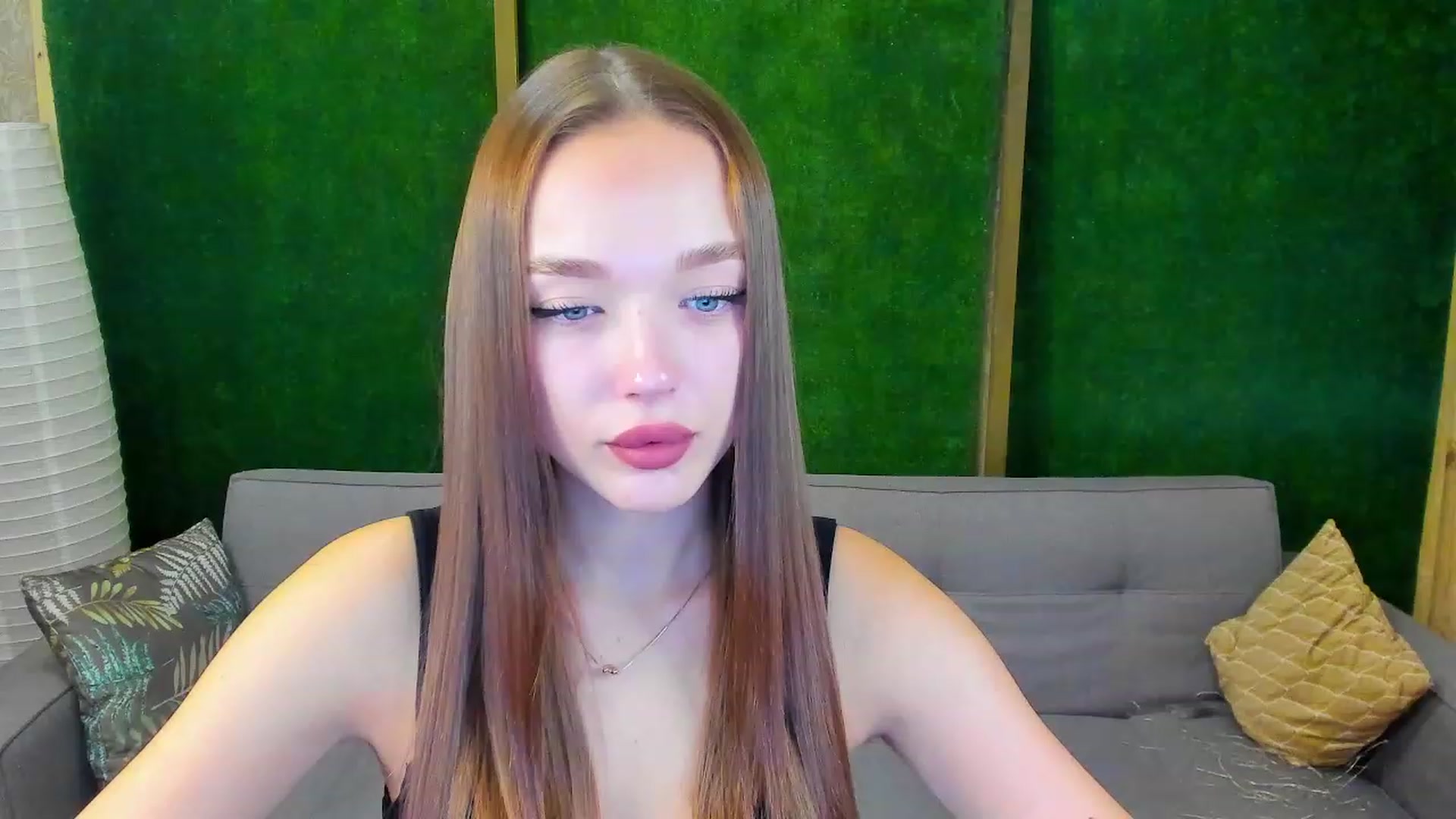 Gallery image thumbnail from Crafty_Love's myfreecams stream on, 11/23/2022, 12:04 image 6 of 20