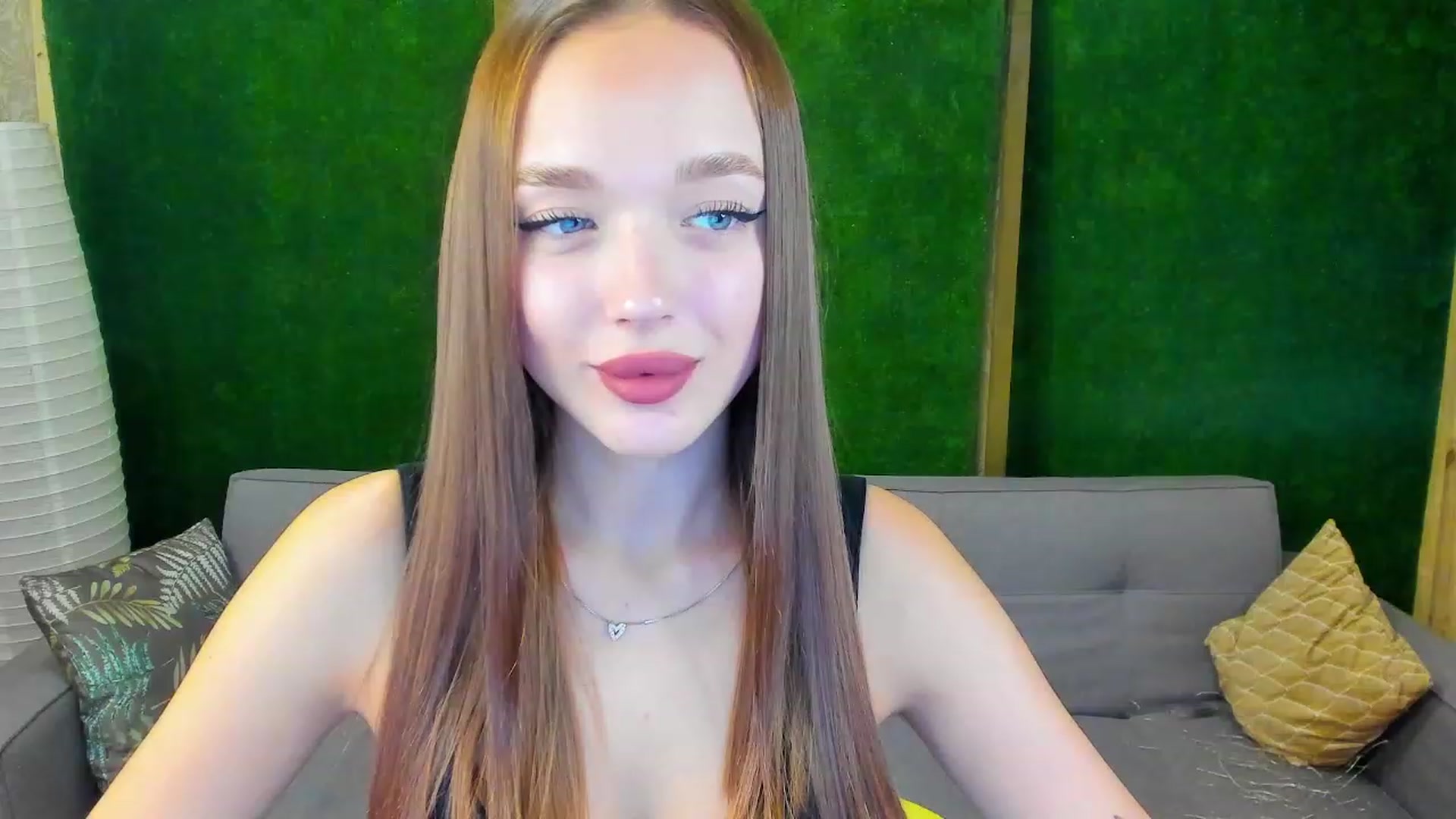 Gallery image thumbnail from Crafty_Love's myfreecams stream on, 11/23/2022, 12:04 image 20 of 20