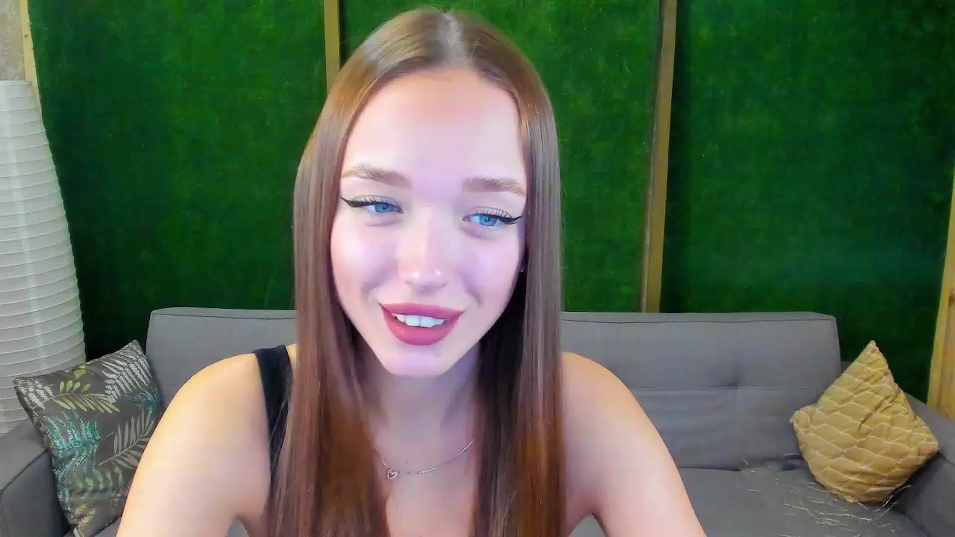 Gallery image thumbnail from Crafty_Love's myfreecams stream on, 11/23/2022, 12:22 image 14 of 20