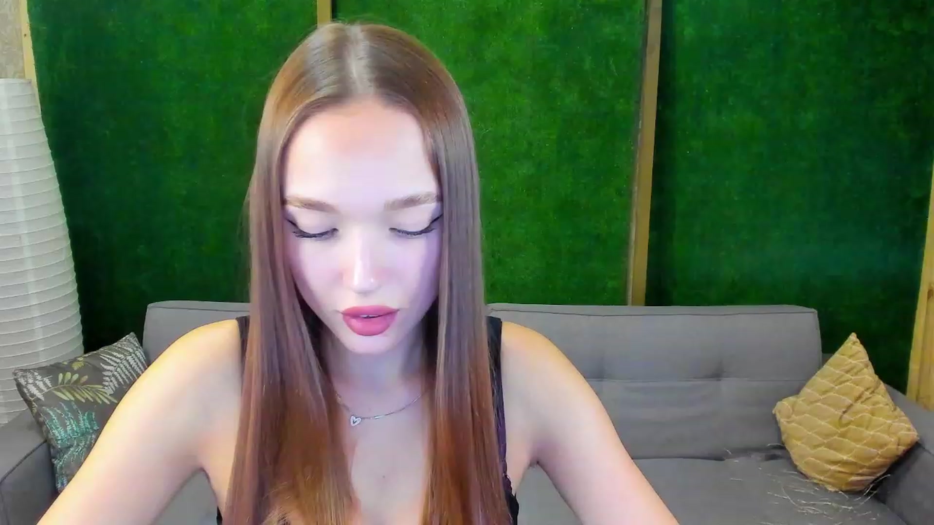 Gallery image thumbnail from Crafty_Love's myfreecams stream on, 11/23/2022, 12:22 image 16 of 20