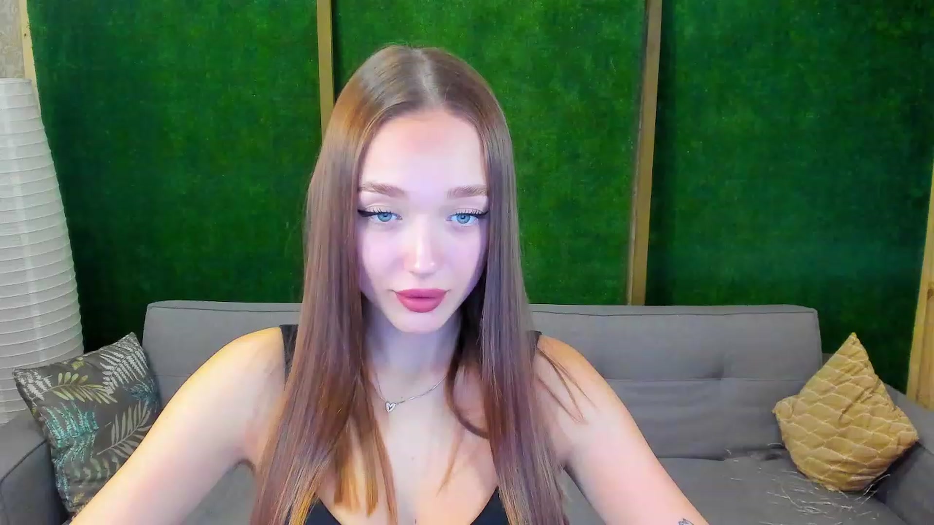 Gallery image thumbnail from Crafty_Love's myfreecams stream on, 11/23/2022, 12:22 image 3 of 20