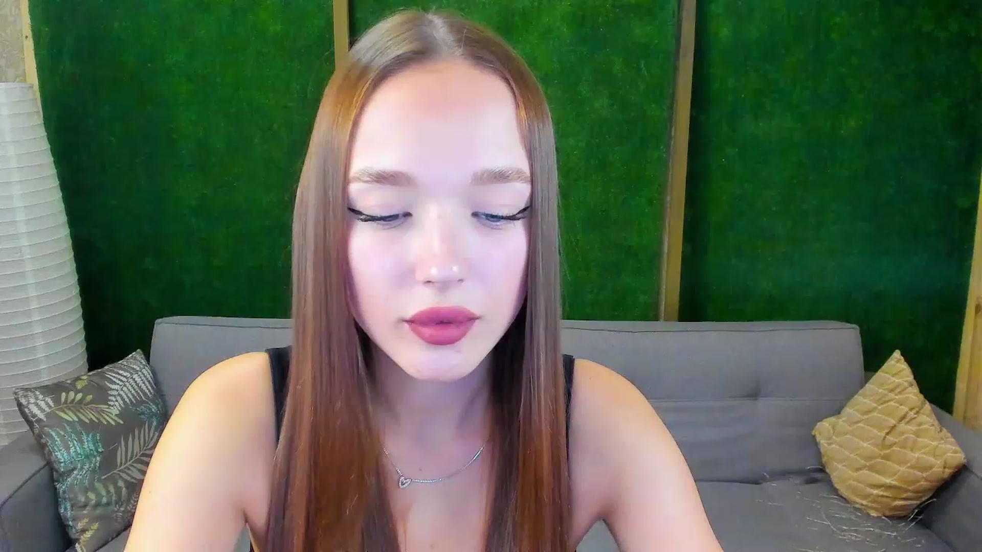 Gallery image thumbnail from Crafty_Love's myfreecams stream on, 11/23/2022, 12:22 image 19 of 20