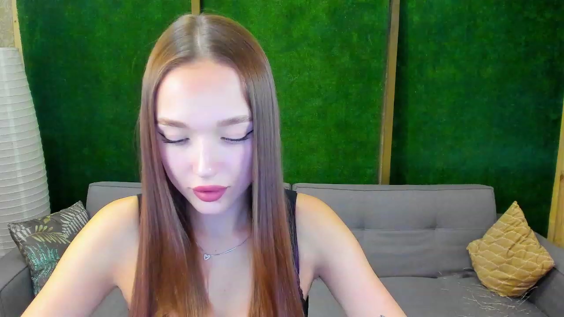 Gallery image thumbnail from Crafty_Love's myfreecams stream on, 11/23/2022, 12:22 image 17 of 20