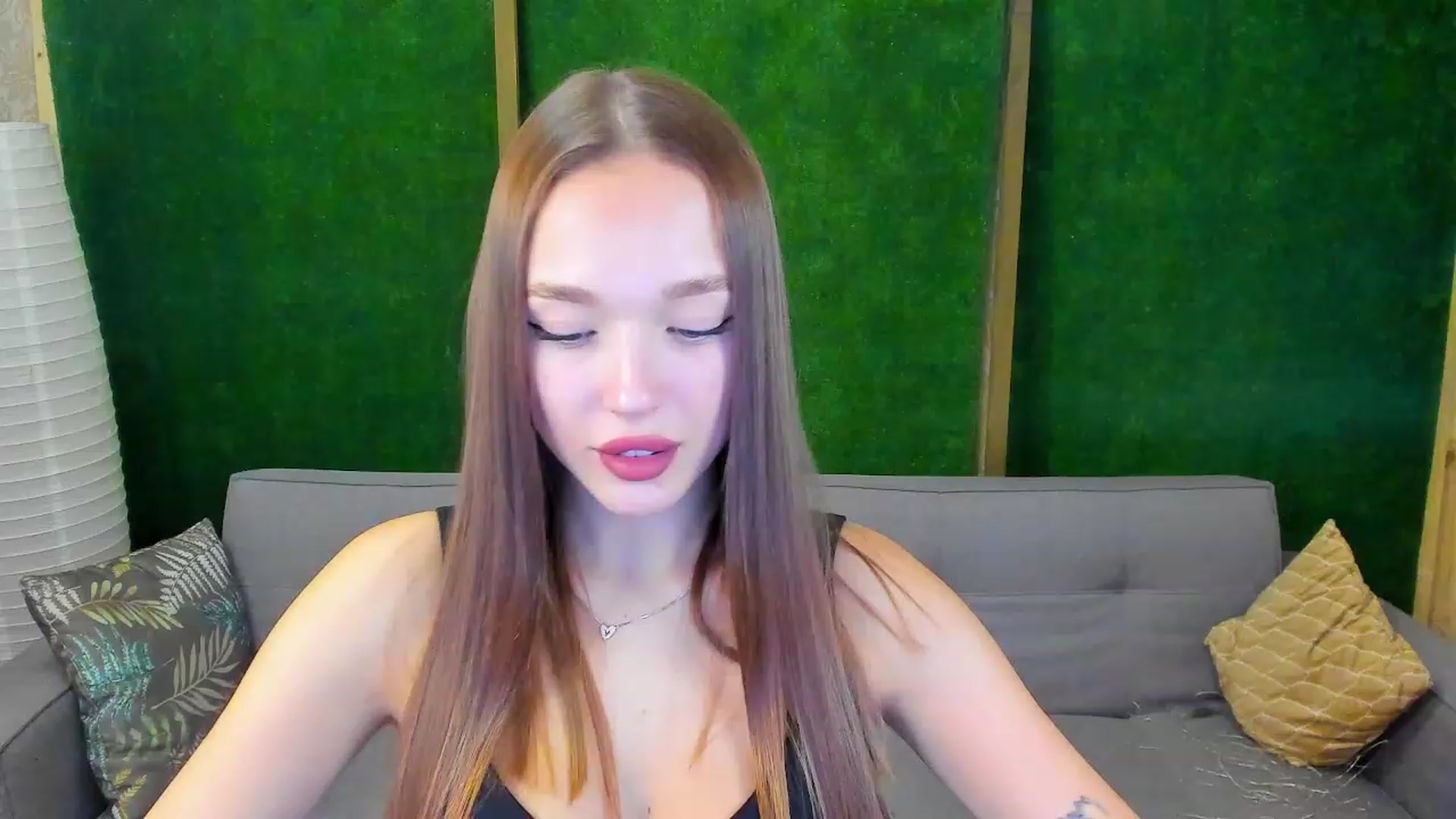 Gallery image thumbnail from Crafty_Love's myfreecams stream on, 11/23/2022, 12:22 image 1 of 20