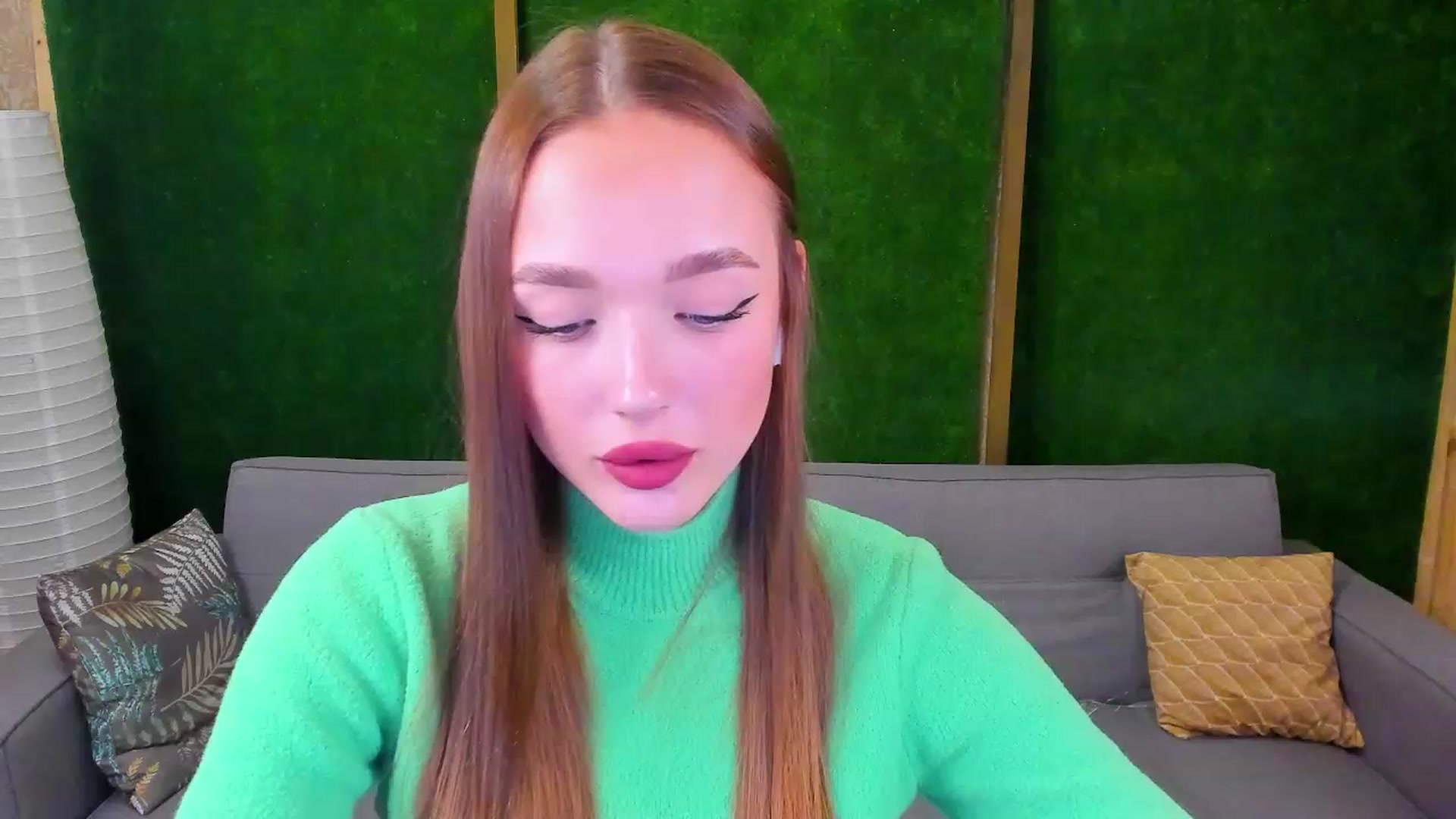 Gallery image thumbnail from Crafty_Love's myfreecams stream on, 11/27/2022, 10:46 image 4 of 20