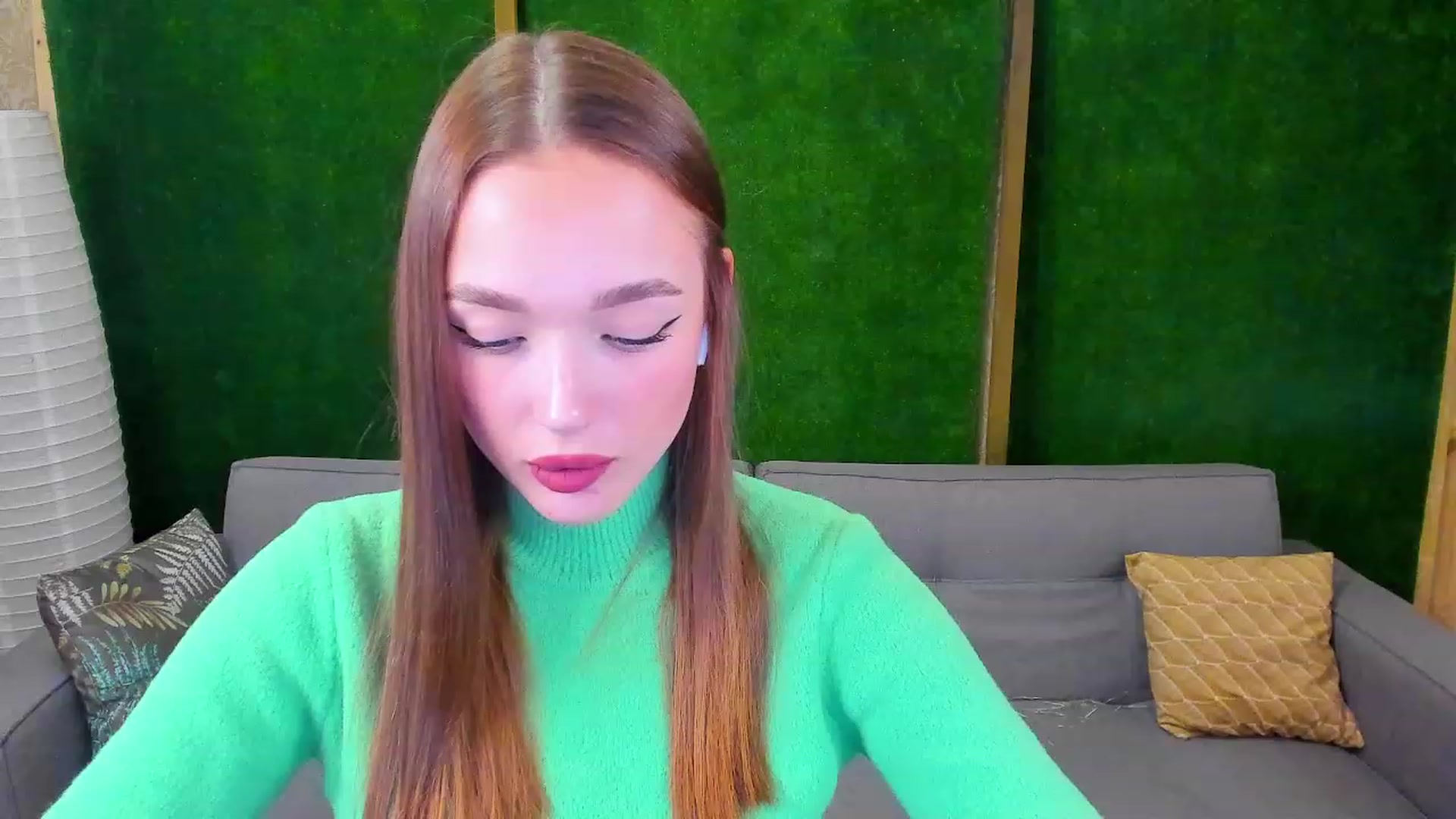 Gallery image thumbnail from Crafty_Love's myfreecams stream on, 11/27/2022, 10:46 image 5 of 20
