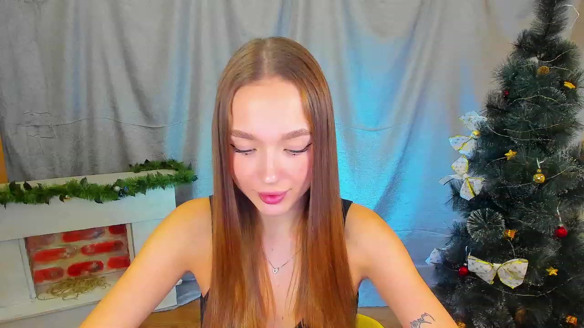 Gallery image thumbnail from Crafty_Love's myfreecams stream on, 12/26/2022, 12:46 image 7 of 20