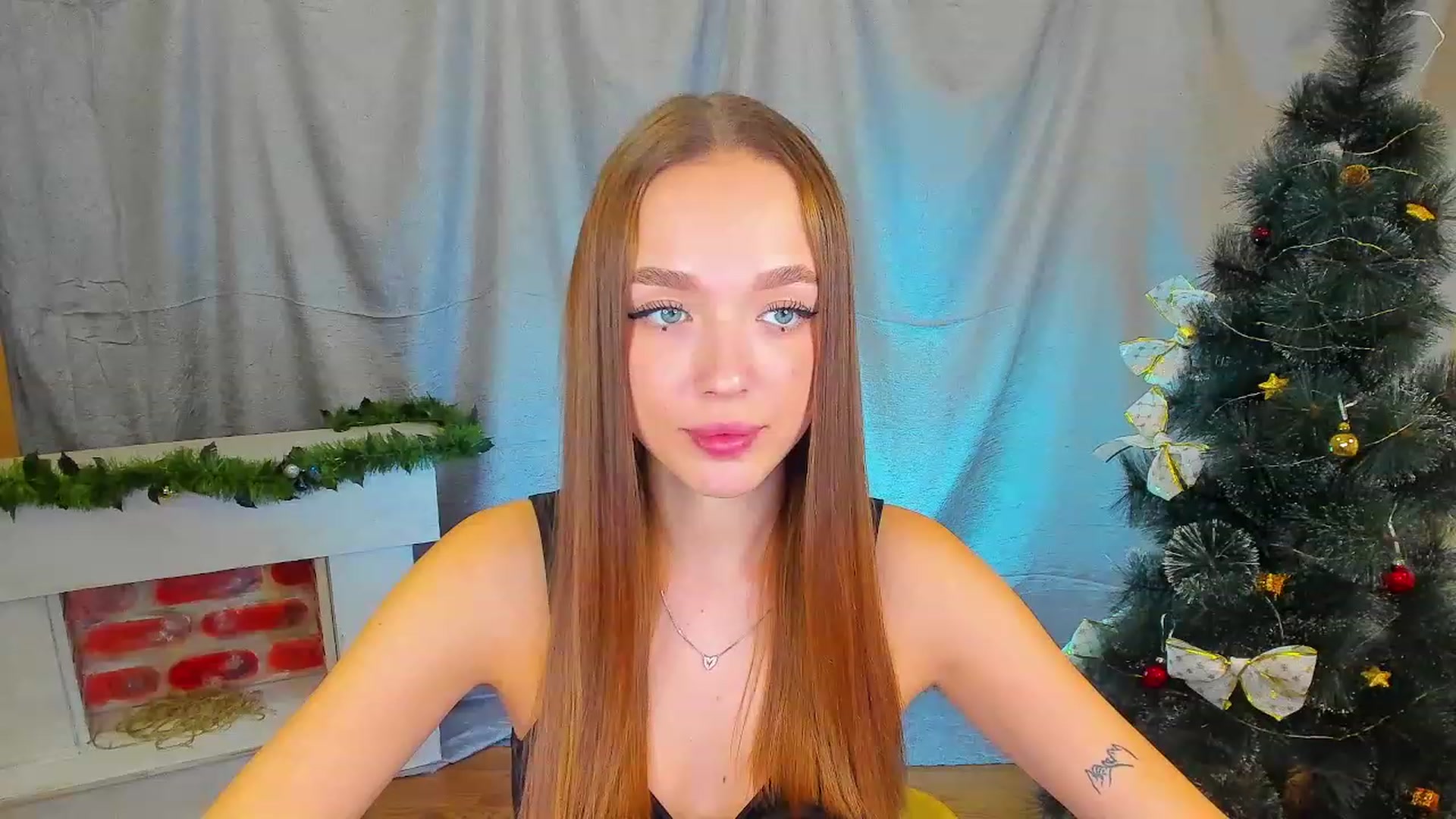 Gallery image thumbnail from Crafty_Love's myfreecams stream on, 12/26/2022, 12:46 image 3 of 20