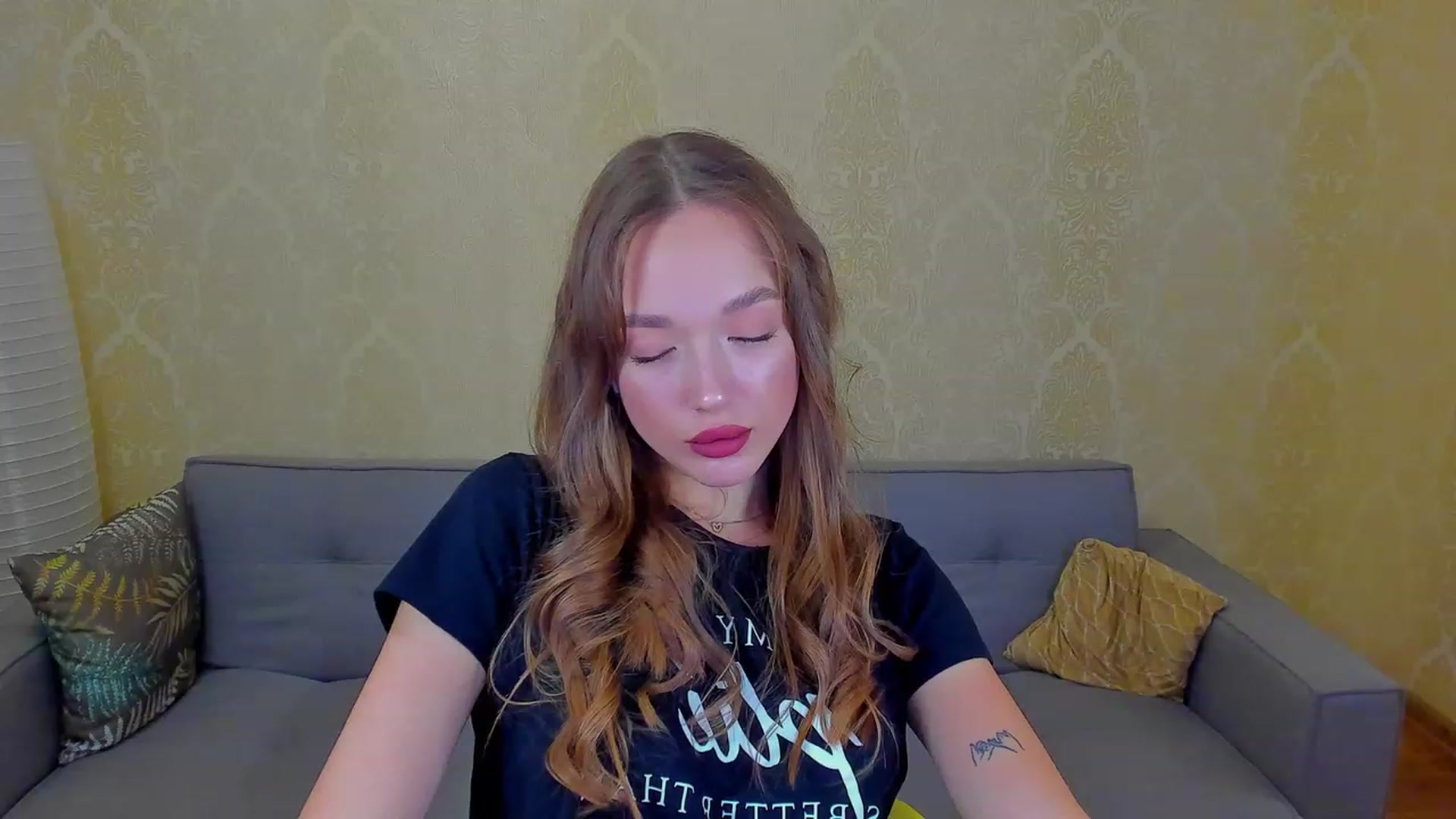 Gallery image thumbnail from Crafty_Love's myfreecams stream on, 01/22/2023, 15:01 image 7 of 20